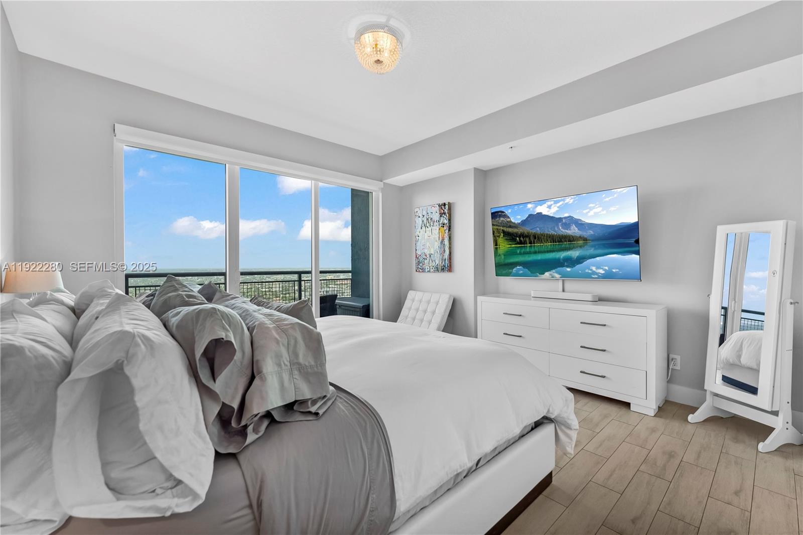 60 SW 13th St # 3604