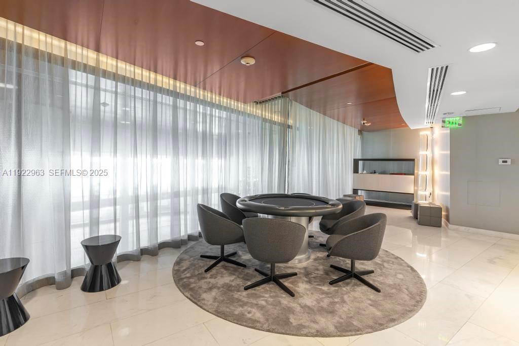 17121 Collins Ave # 903