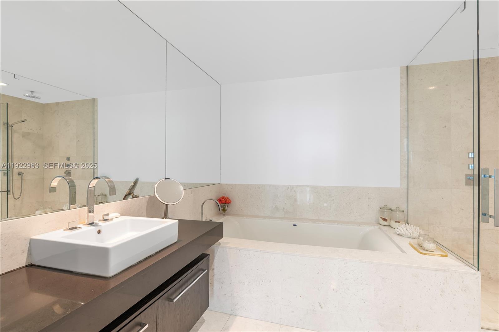 17121 Collins Ave # 903