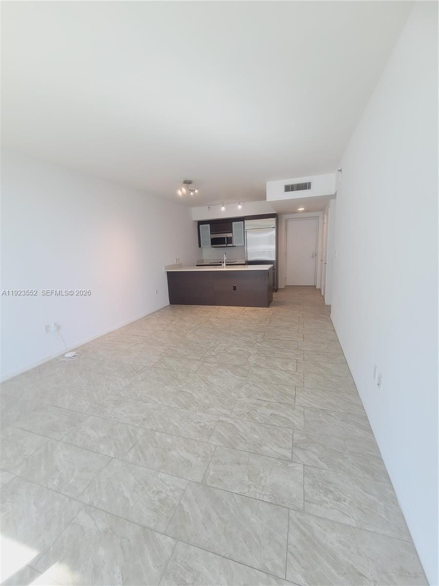 500 BRICKELL AVE # 2608