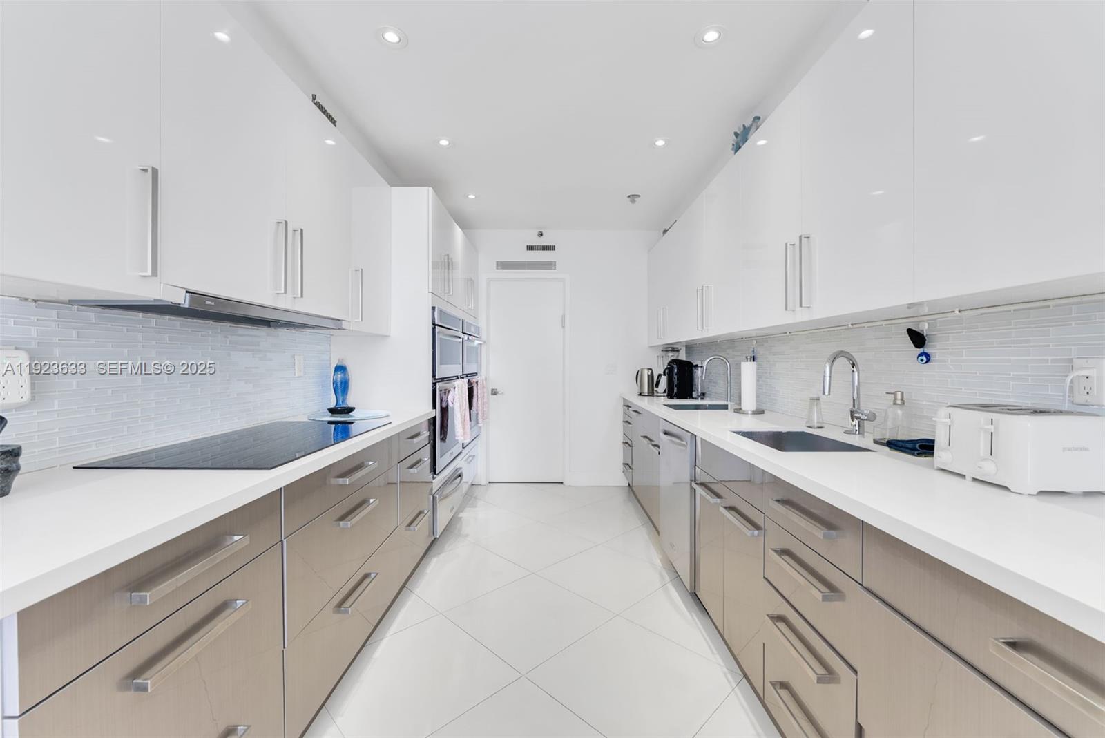 19500 Turnberry Way # 7D