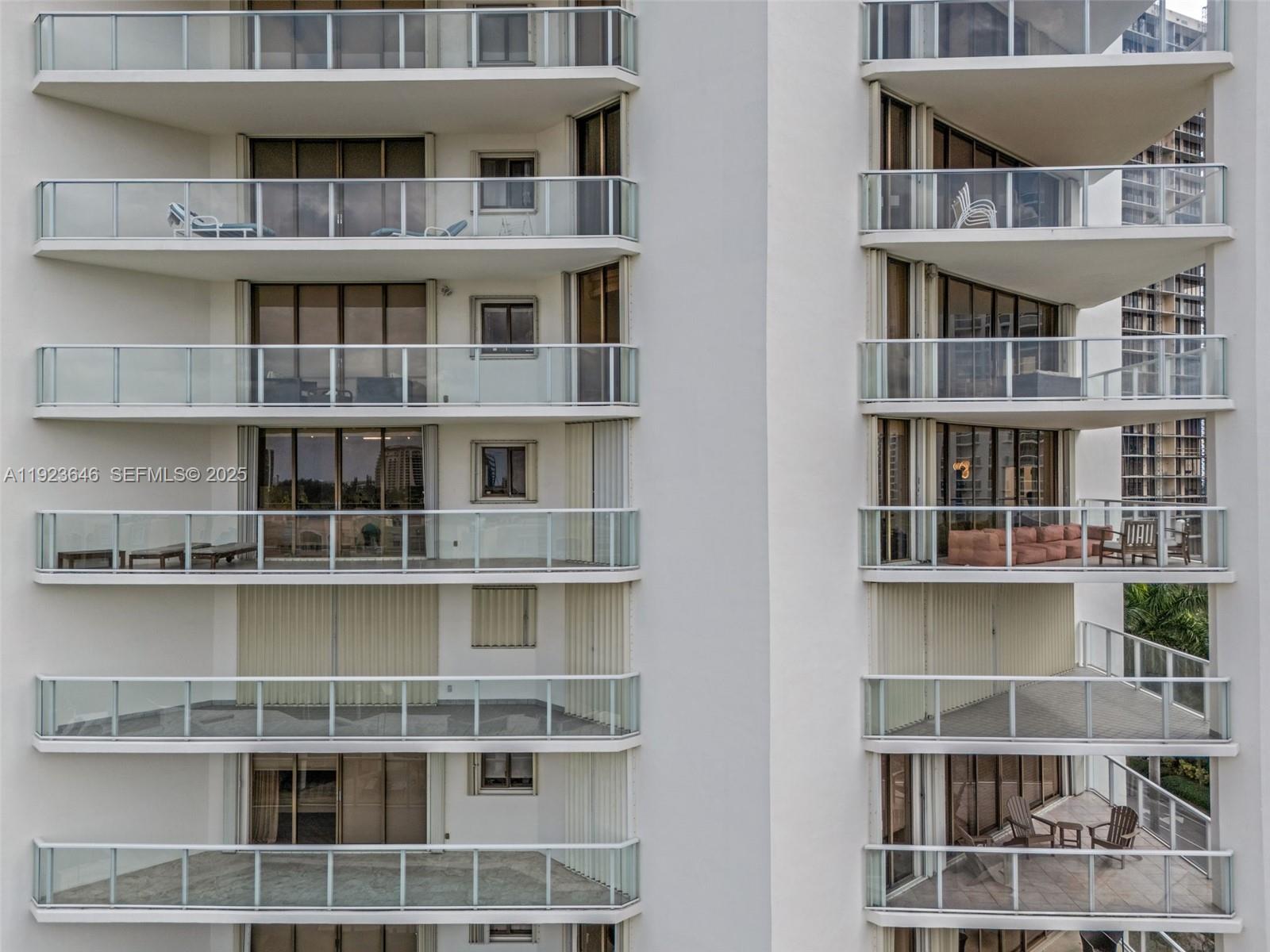 19500 Turnberry Way # 7D