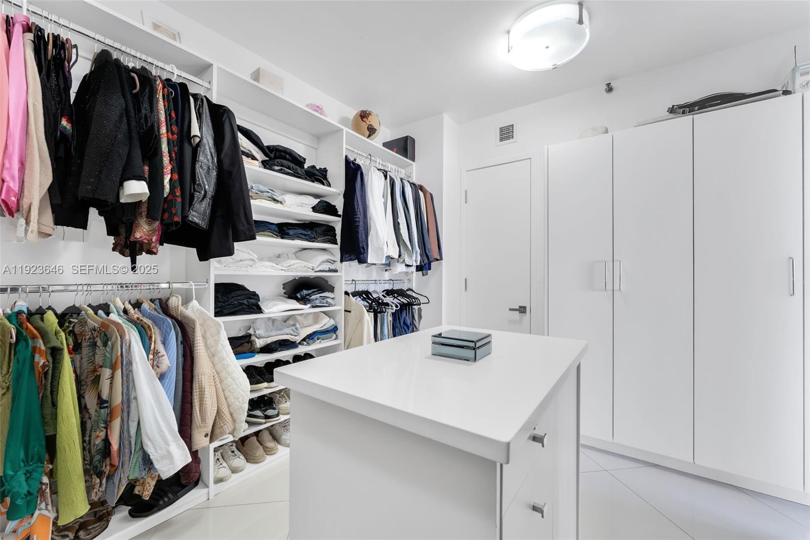 19500 Turnberry Way # 7D