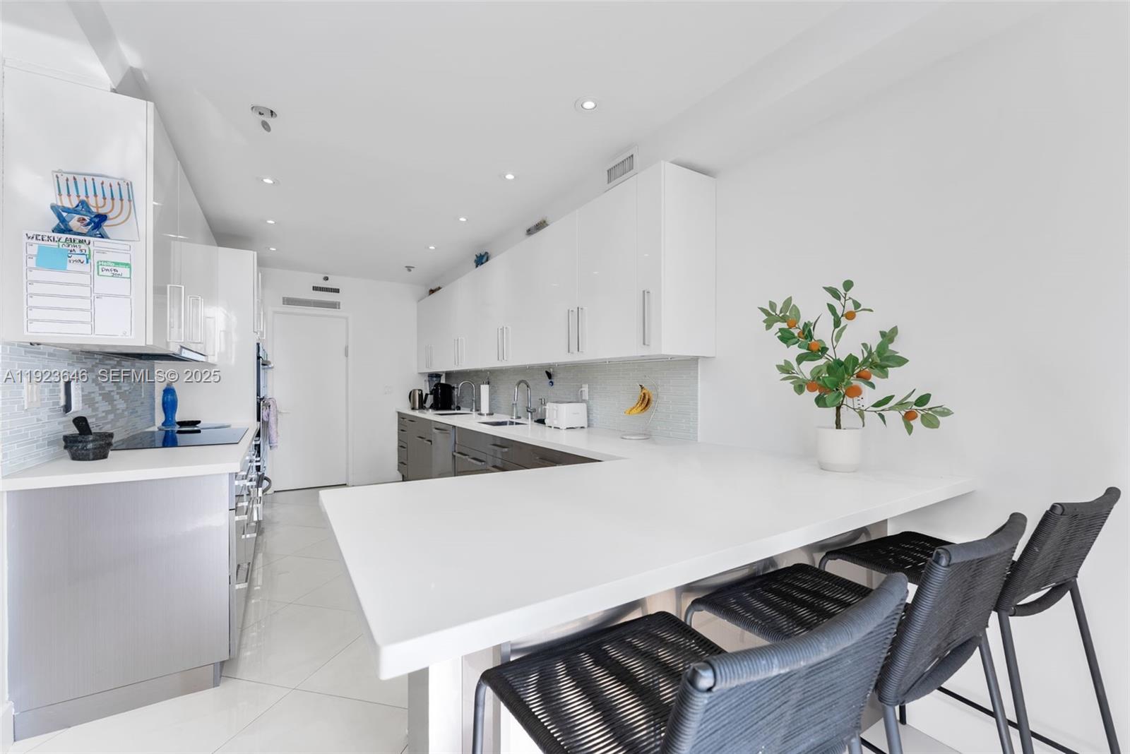 19500 Turnberry Way # 7D