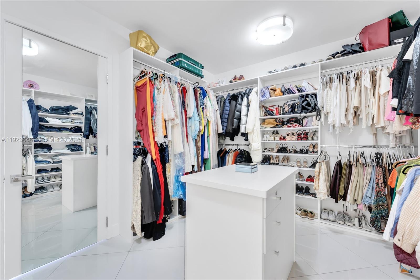 19500 Turnberry Way # 7D