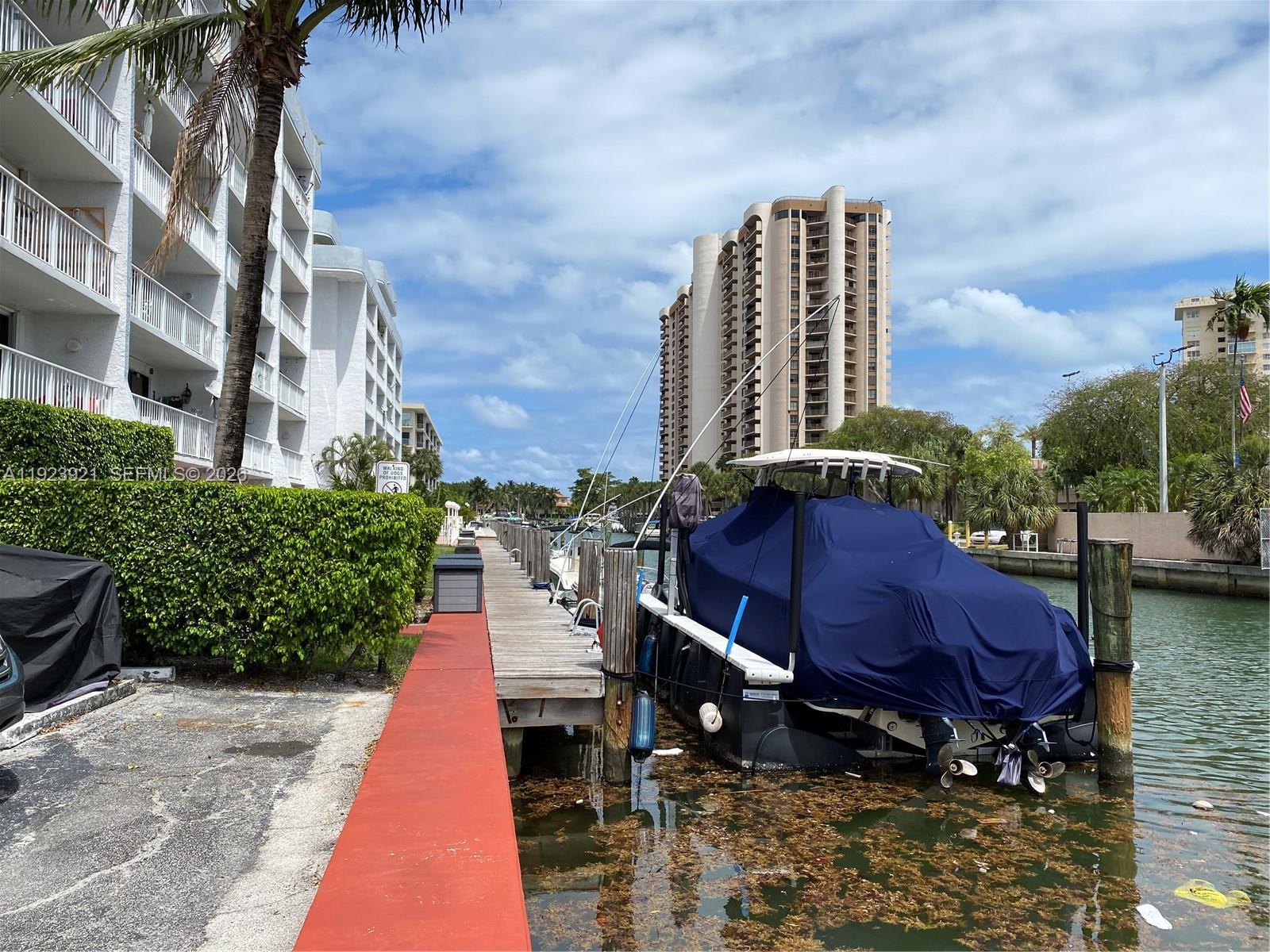 1650 NE 115th St # 405