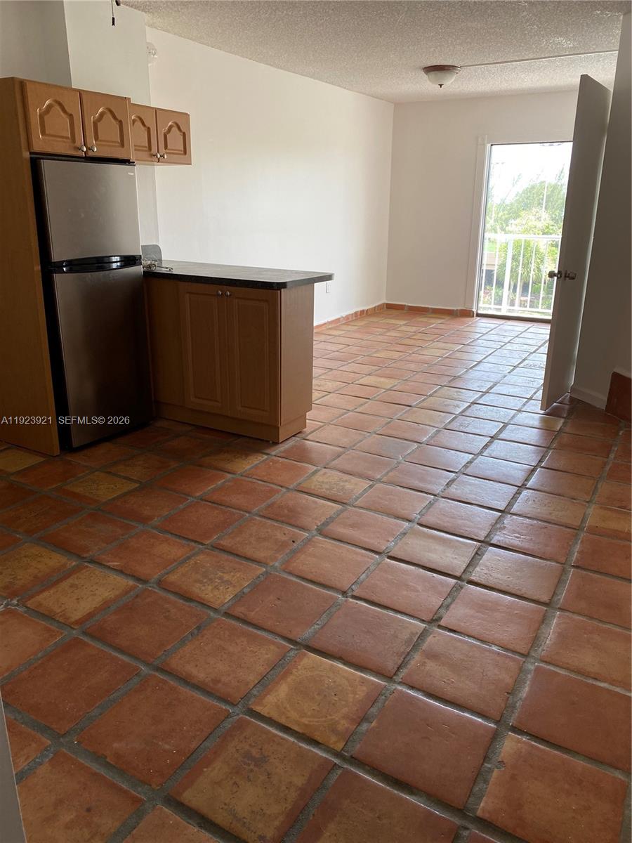 1650 NE 115th St # 405