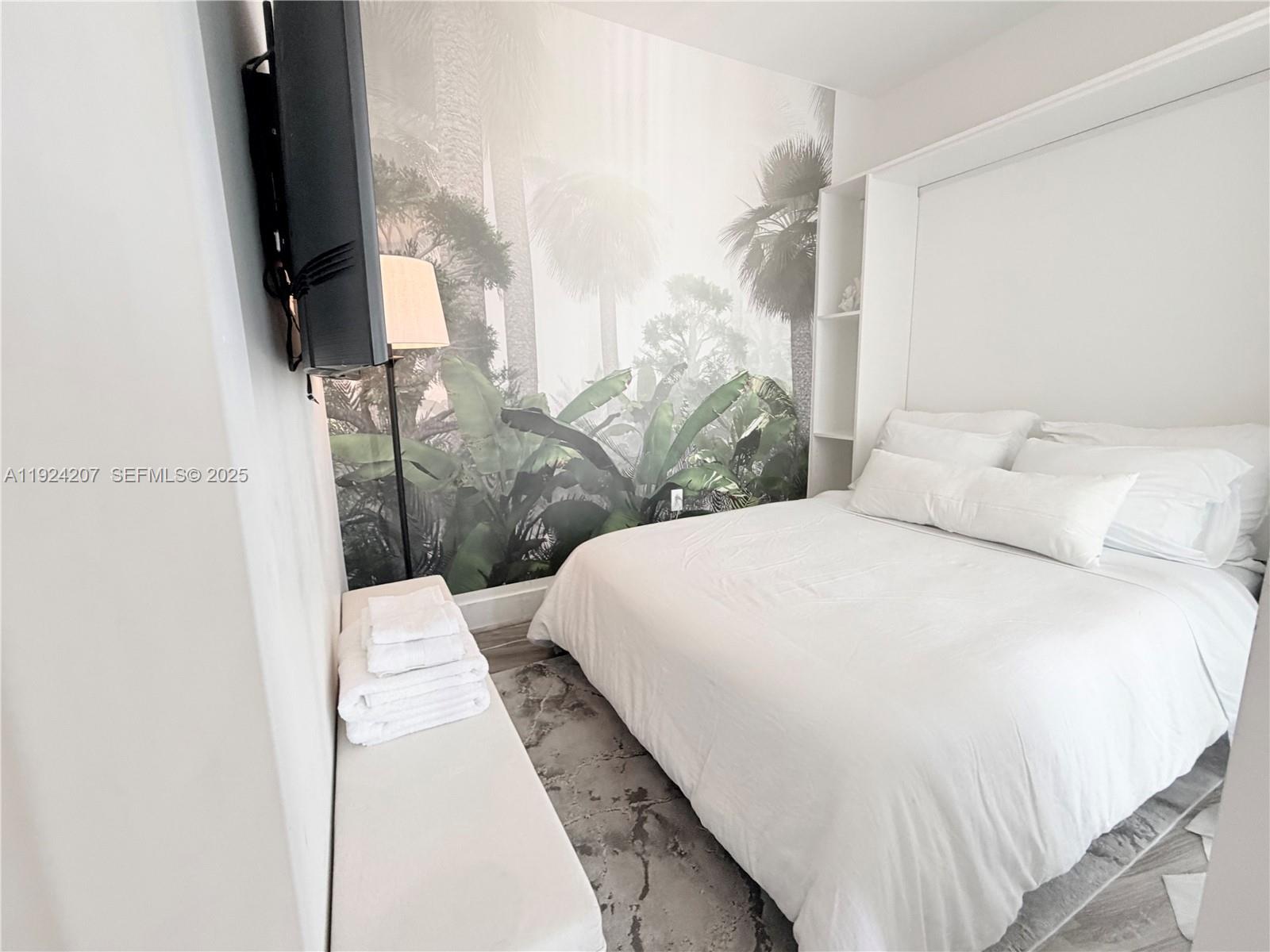 121 NE 34th St # 3014