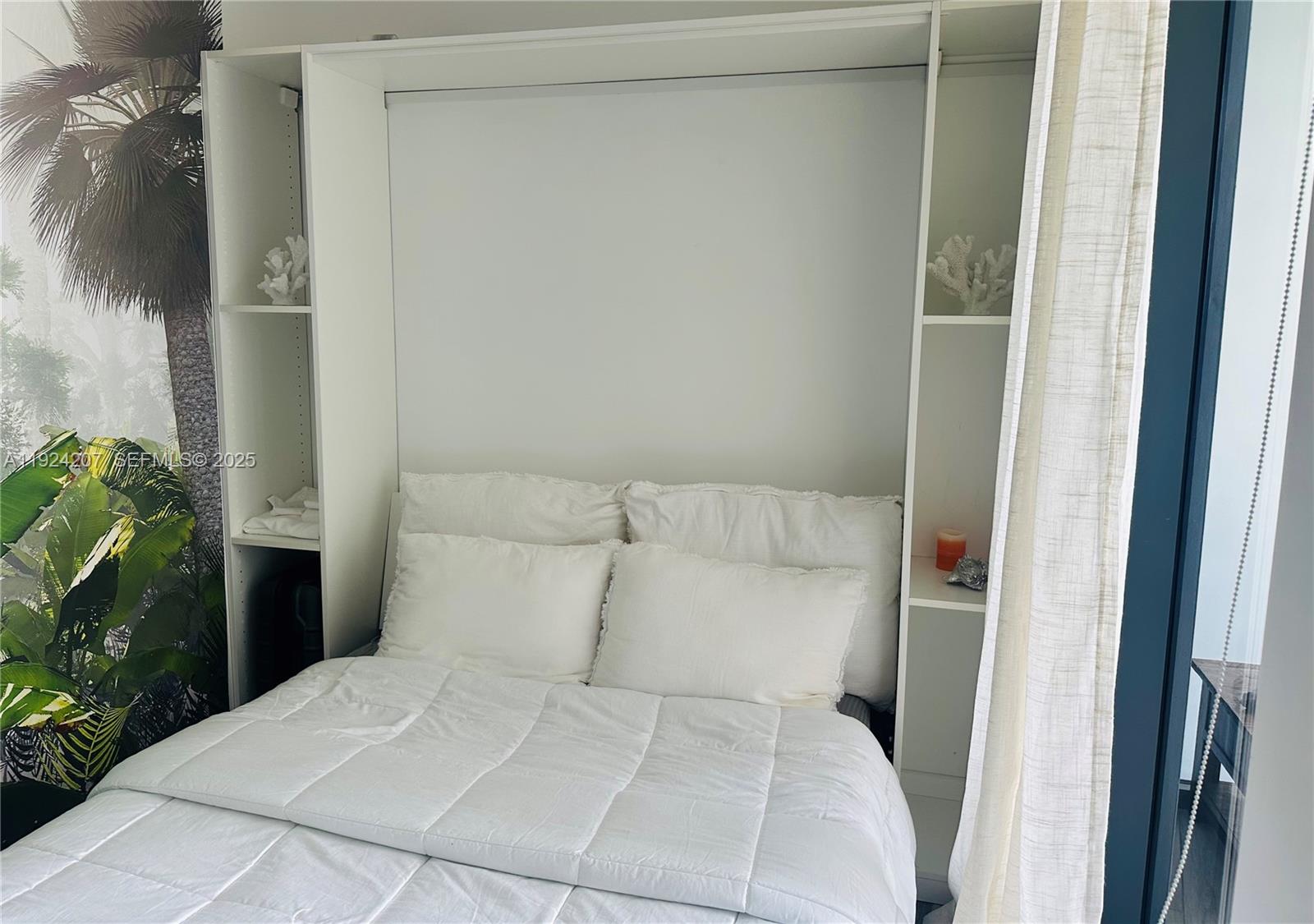 121 NE 34th St # 3014