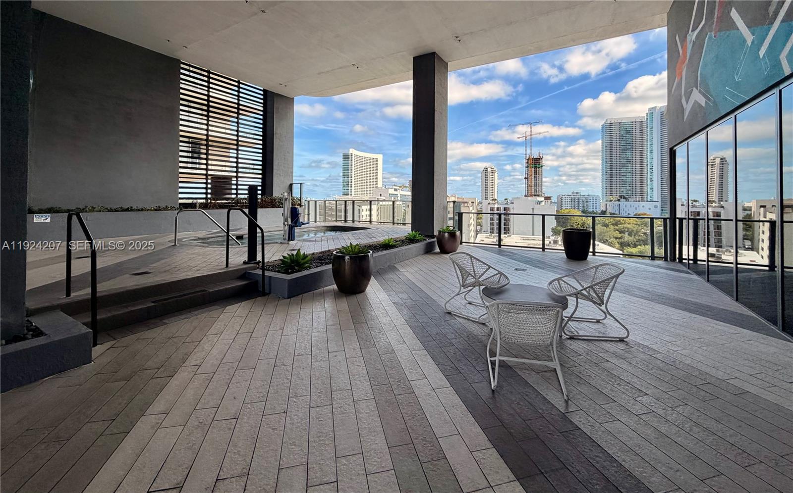 121 NE 34th St # 3014