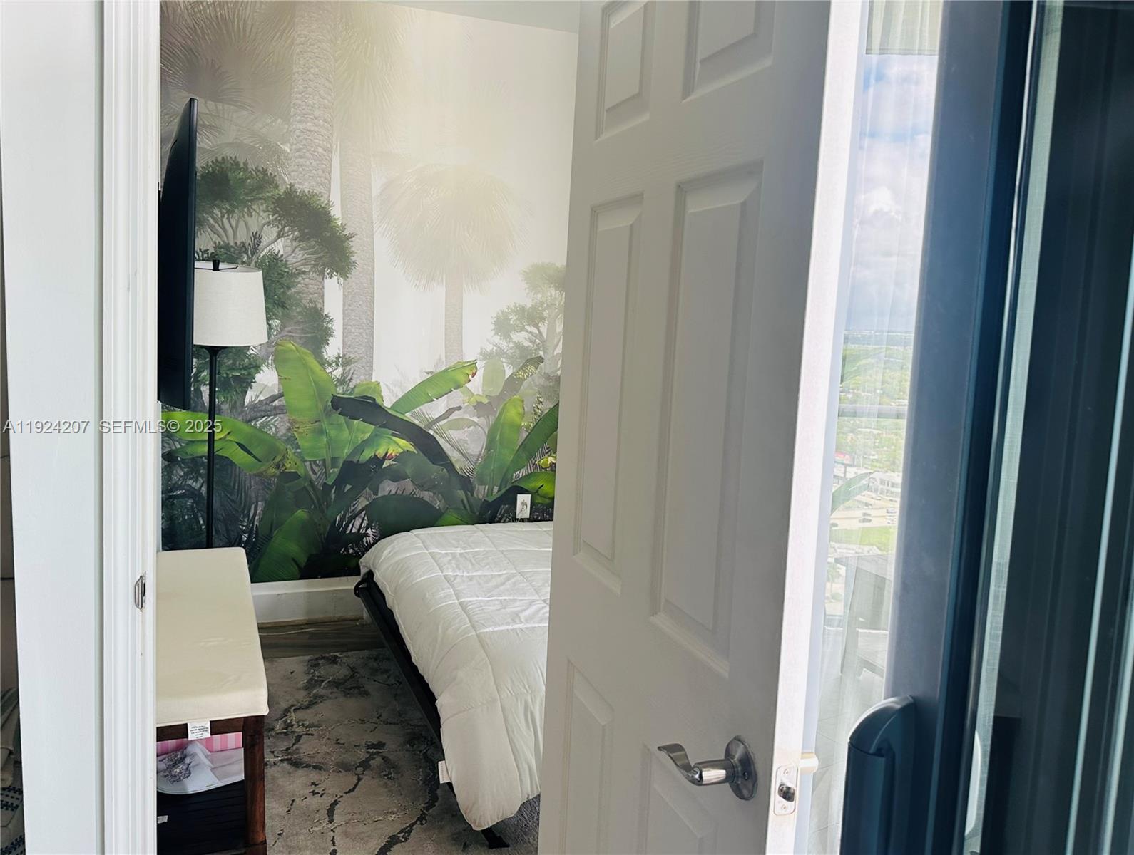 121 NE 34th St # 3014