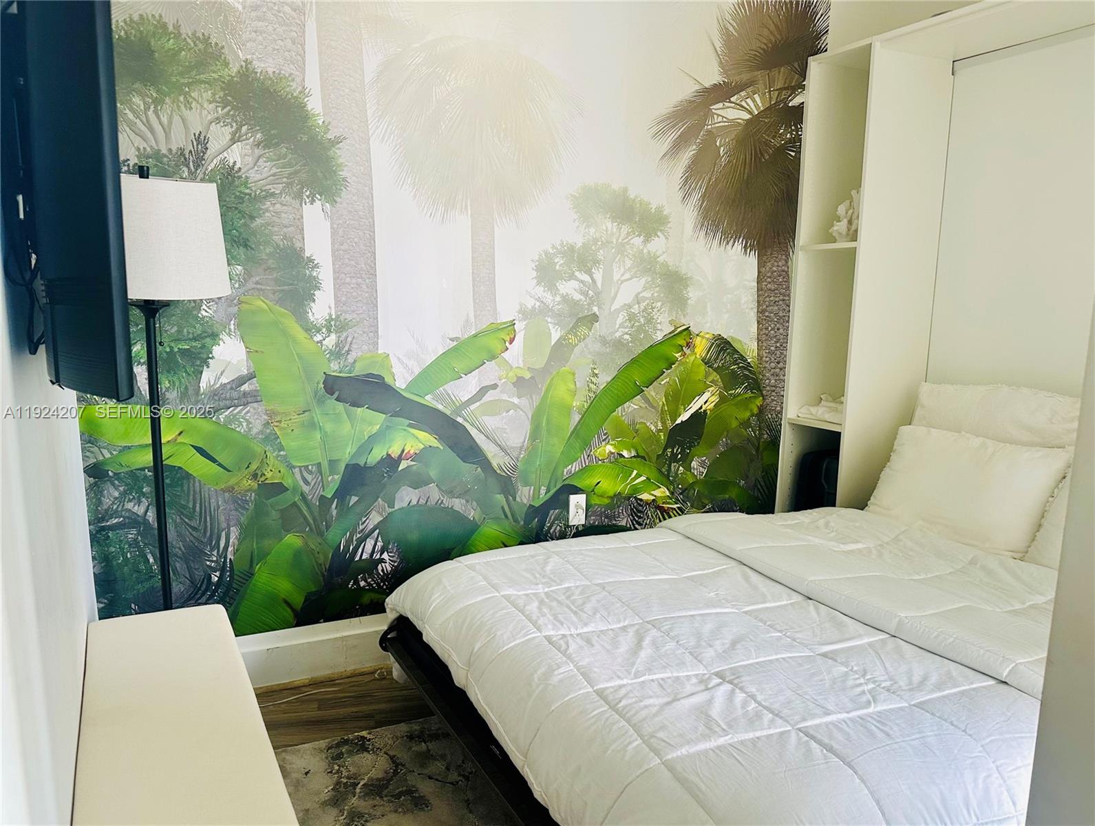 121 NE 34th St # 3014