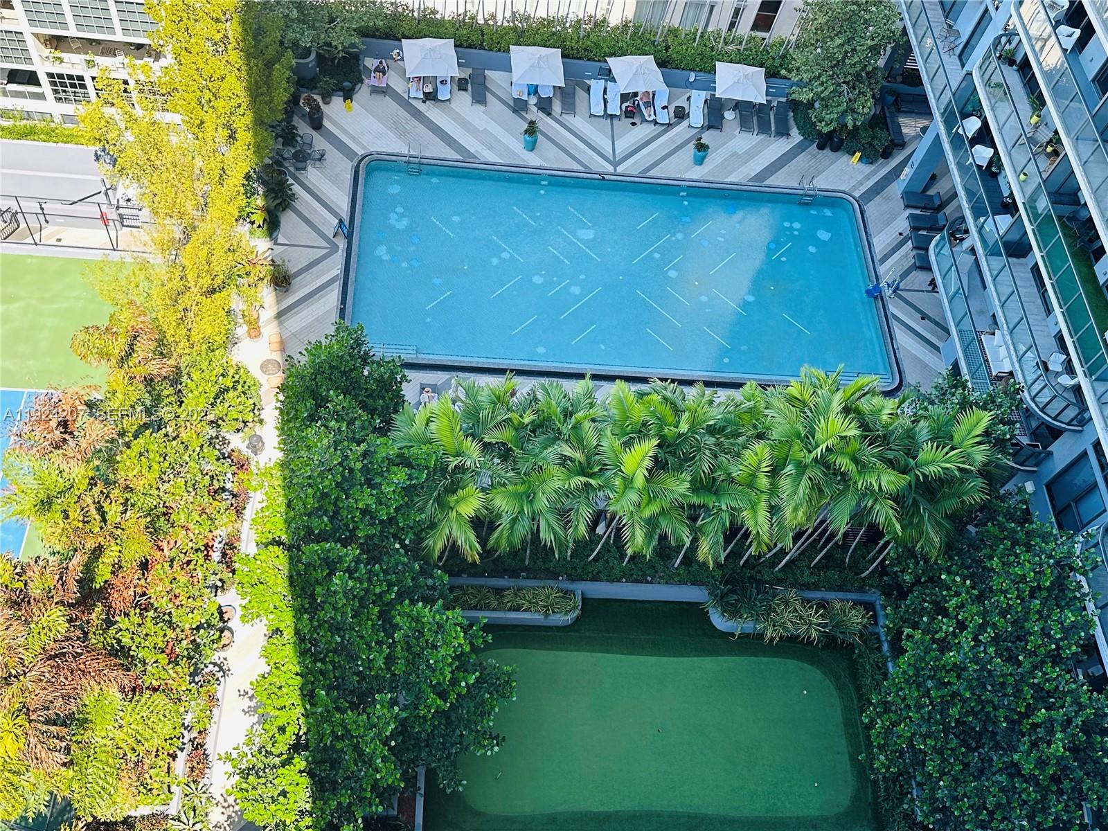 121 NE 34th St # 3014