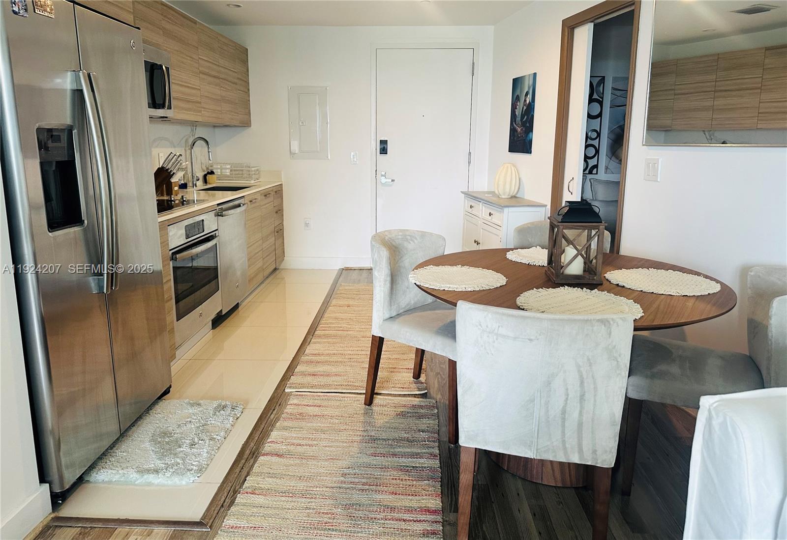 121 NE 34th St # 3014