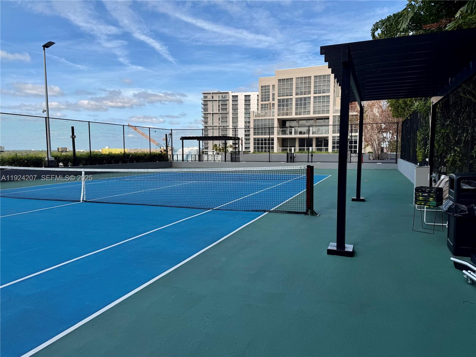 121 NE 34th St # 3014