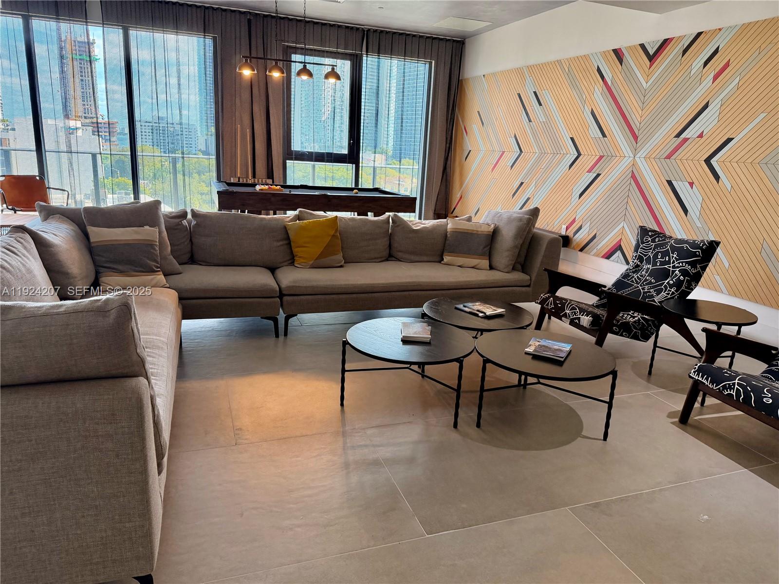 121 NE 34th St # 3014