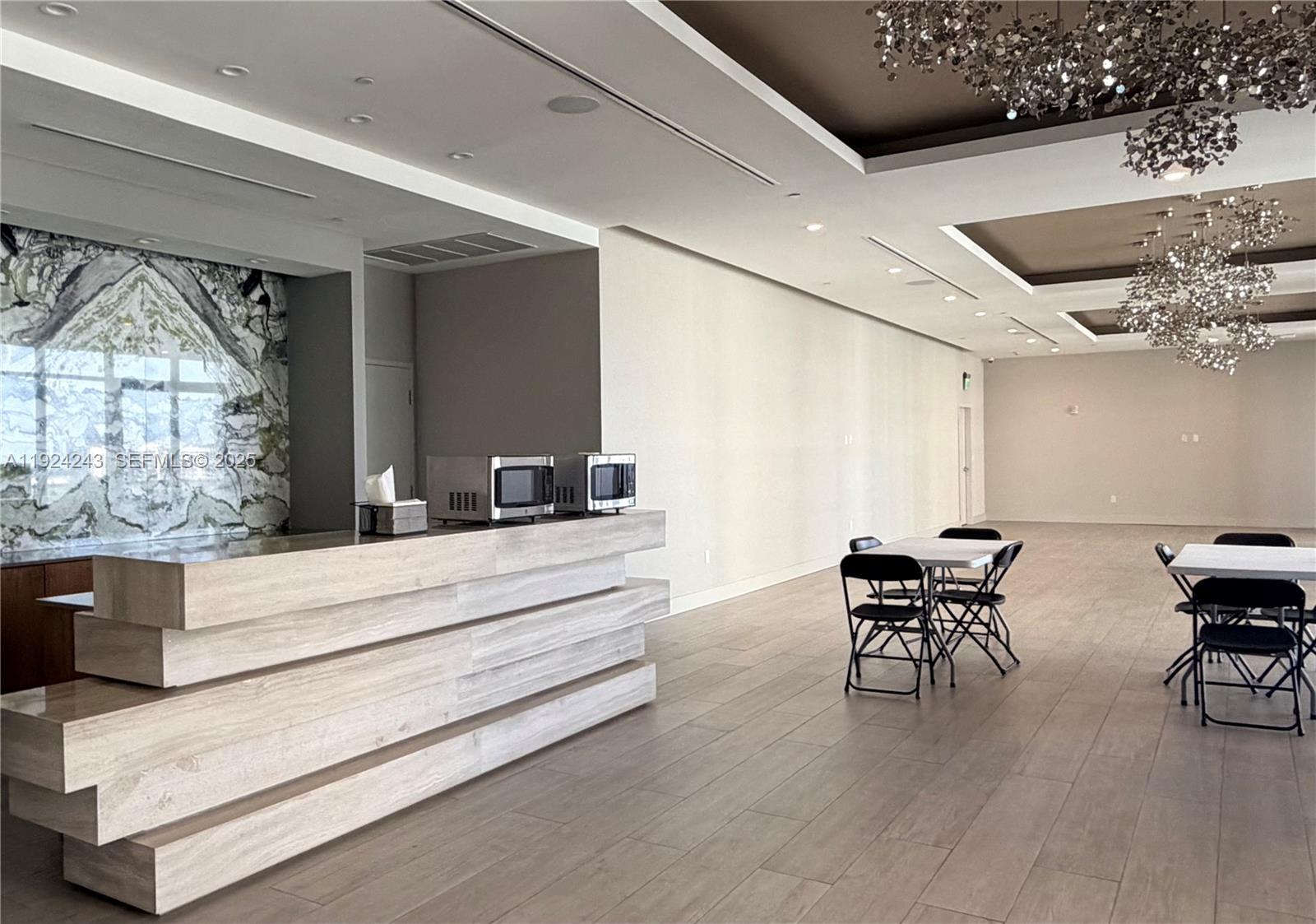 488 NE 18th St # 2310