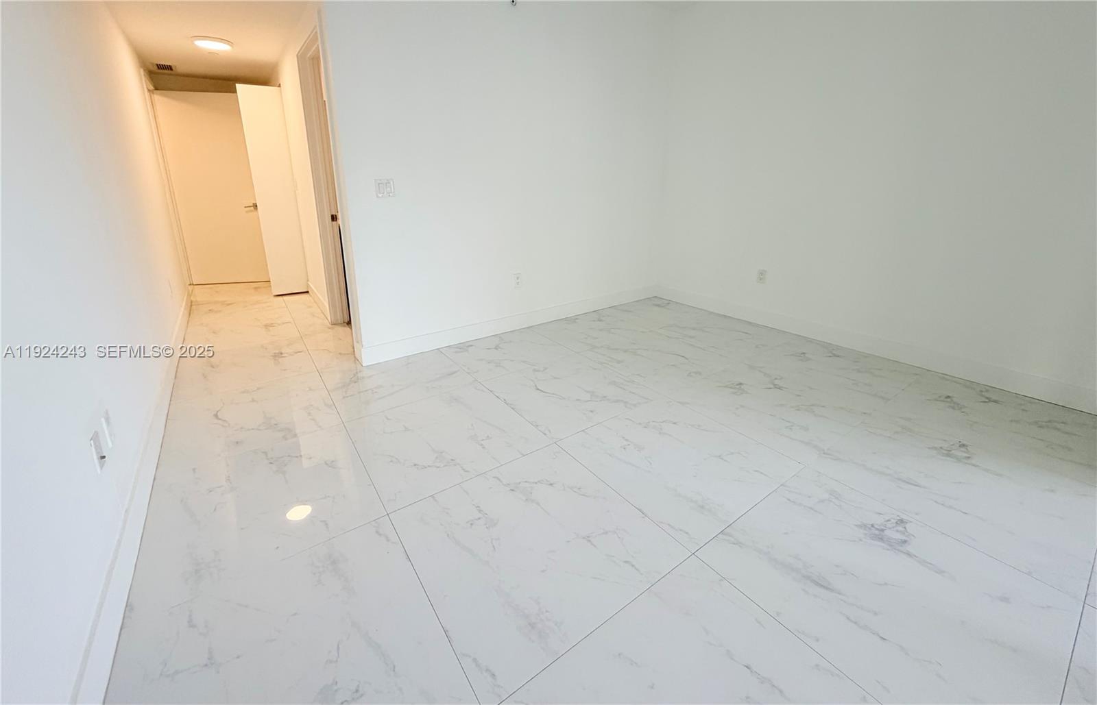 488 NE 18th St # 2310