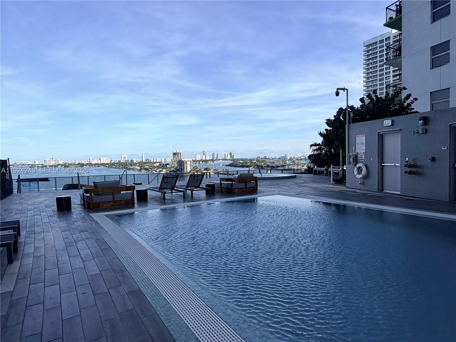 488 NE 18th St # 2310