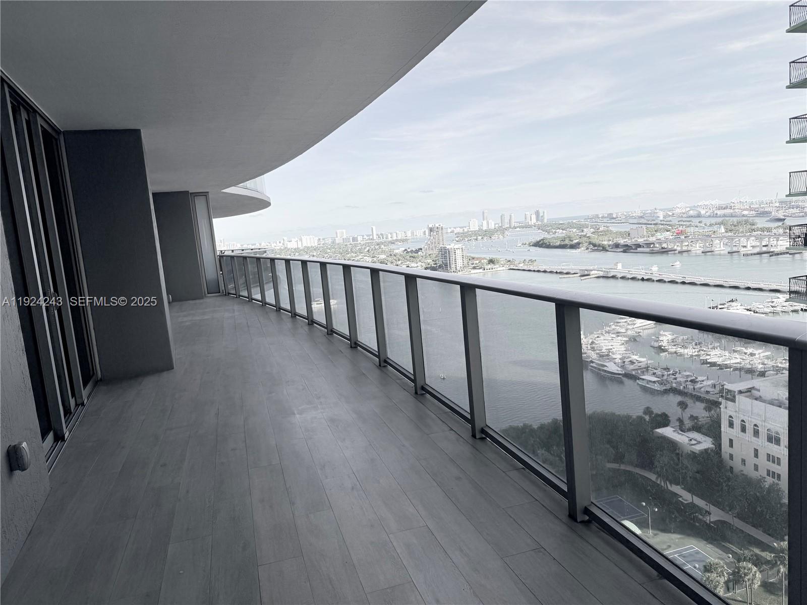 488 NE 18th St # 2310