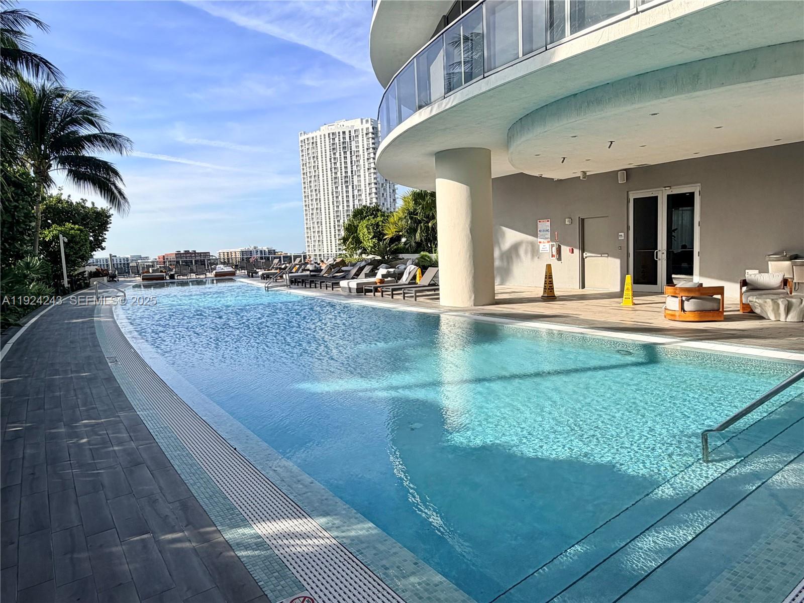 488 NE 18th St # 2310