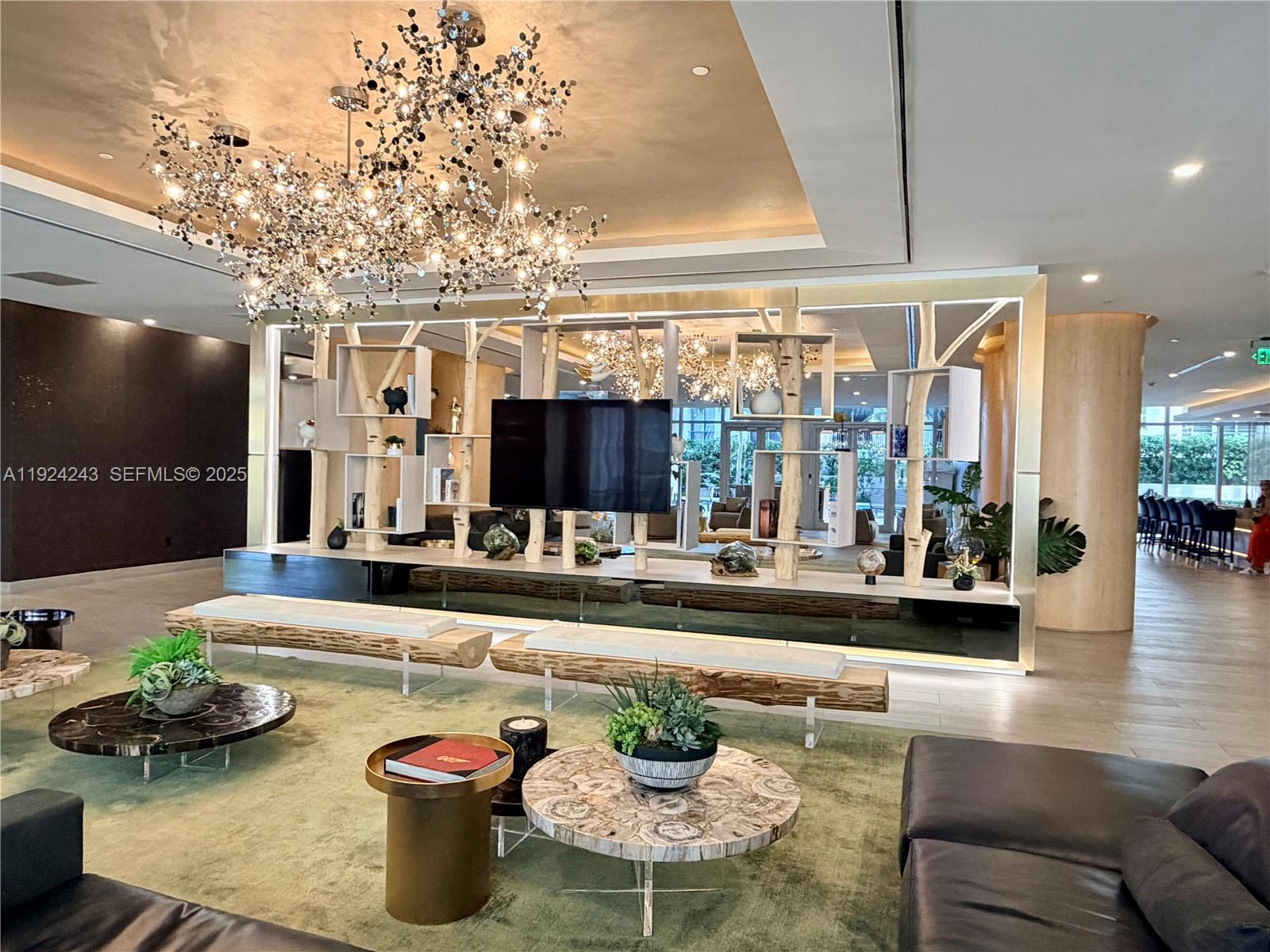 488 NE 18th St # 2310