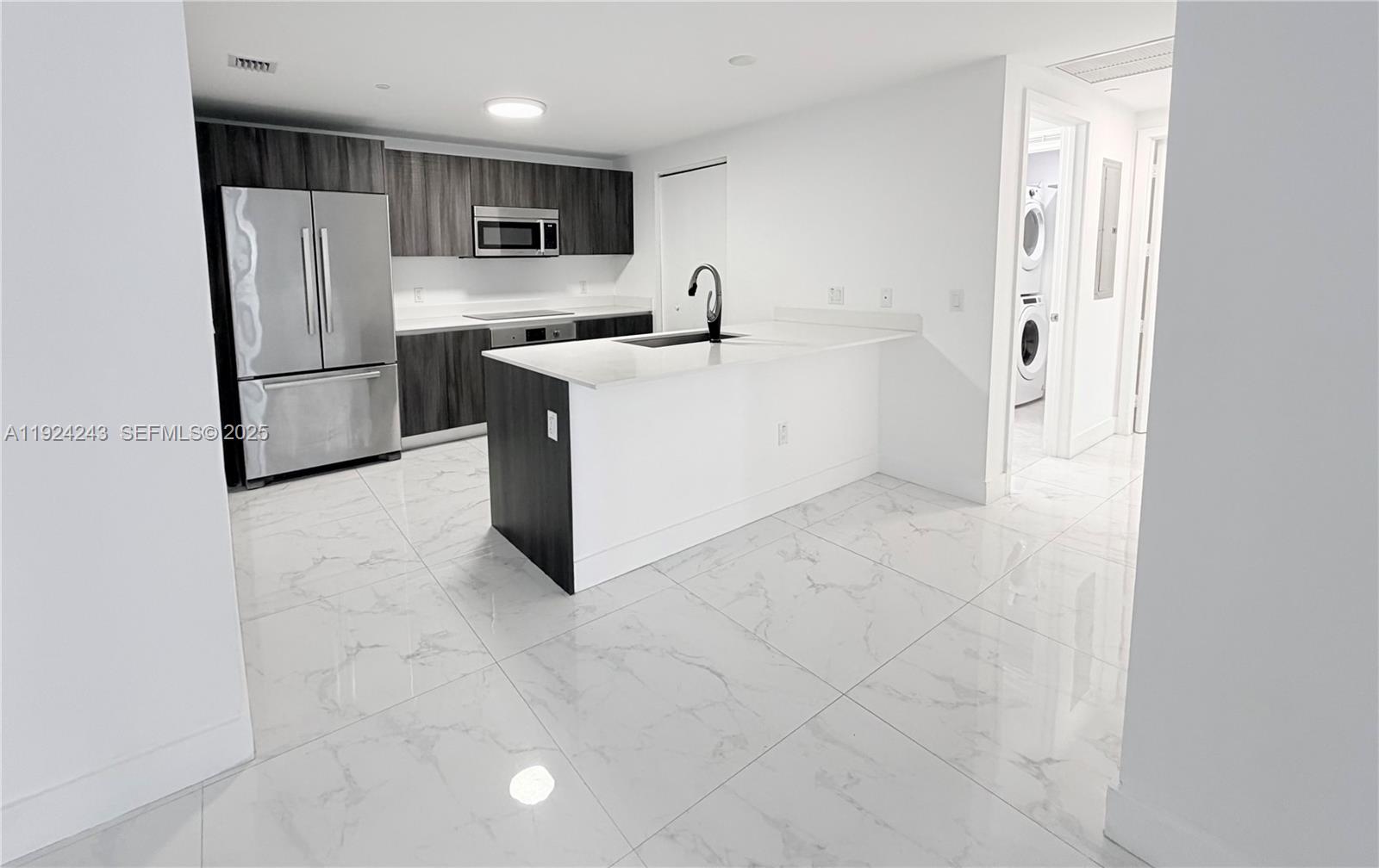 488 NE 18th St # 2310