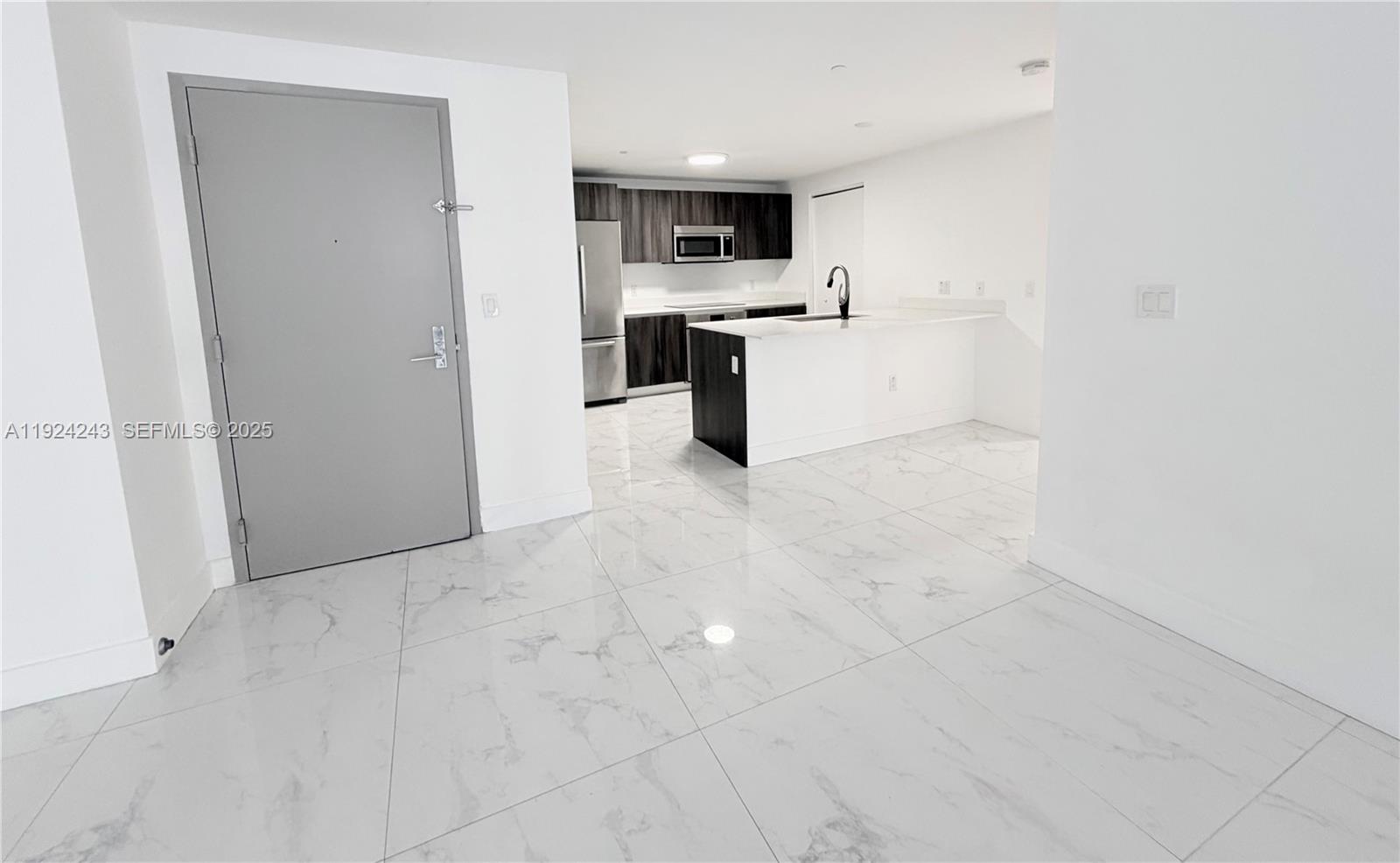 488 NE 18th St # 2310