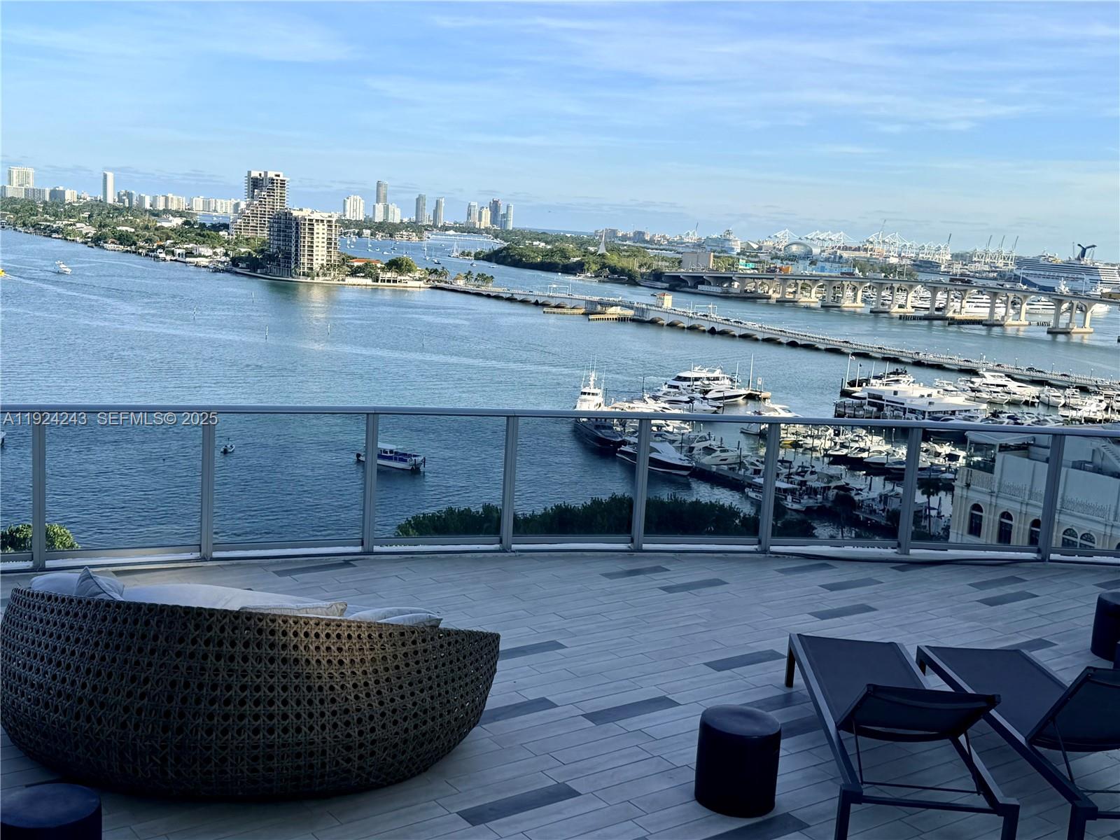 488 NE 18th St # 2310