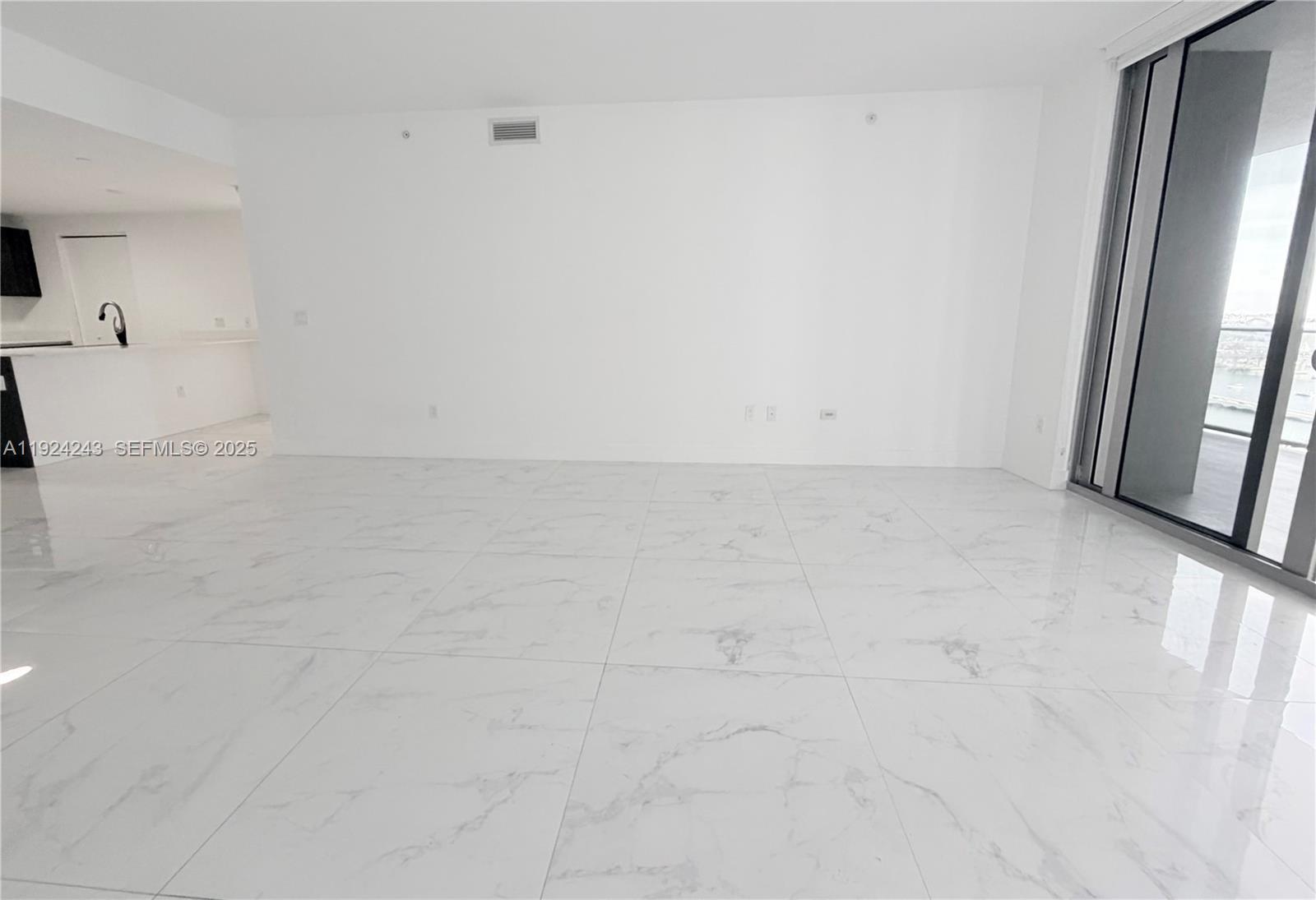 488 NE 18th St # 2310