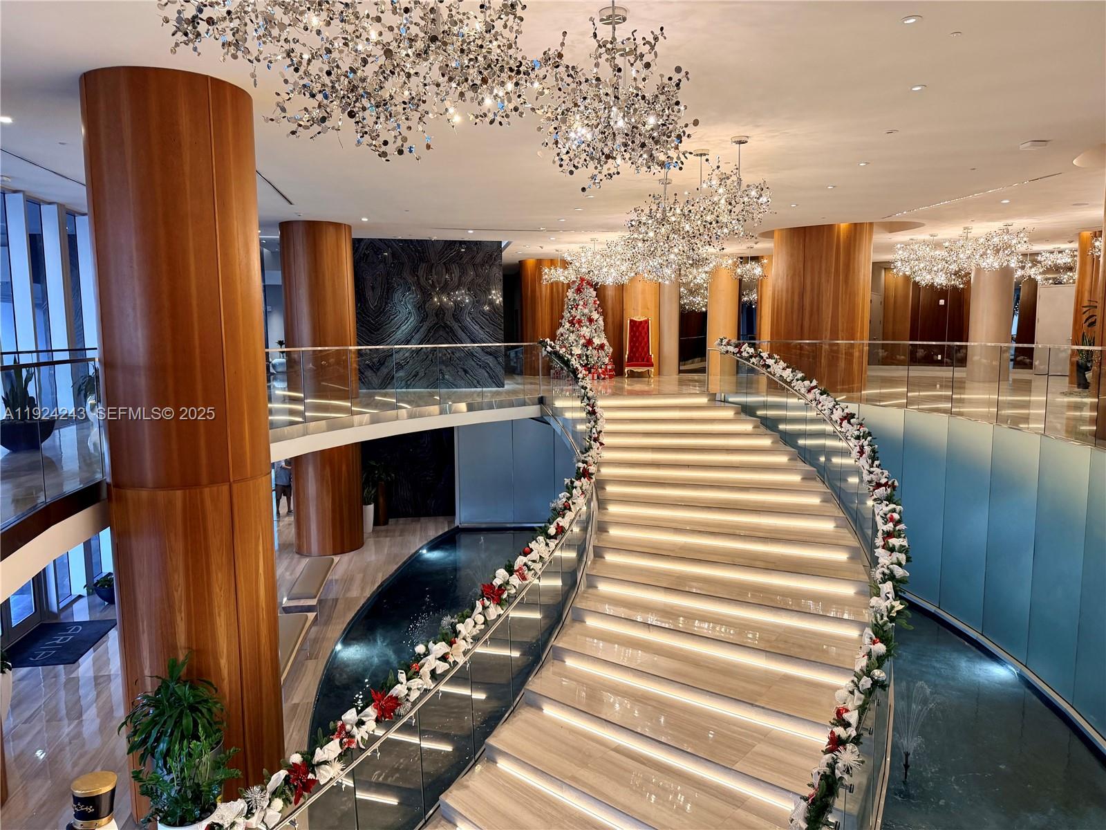 488 NE 18th St # 2310