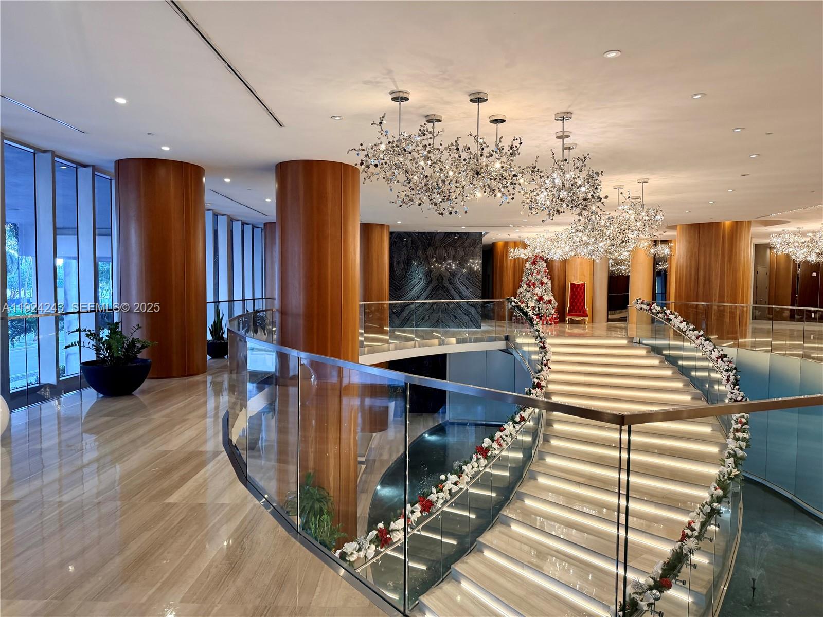 488 NE 18th St # 2310