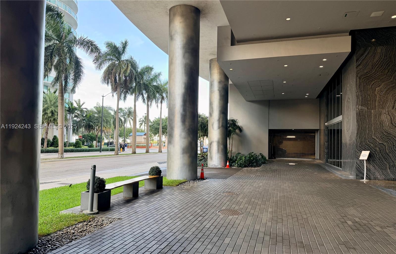 488 NE 18th St # 2310