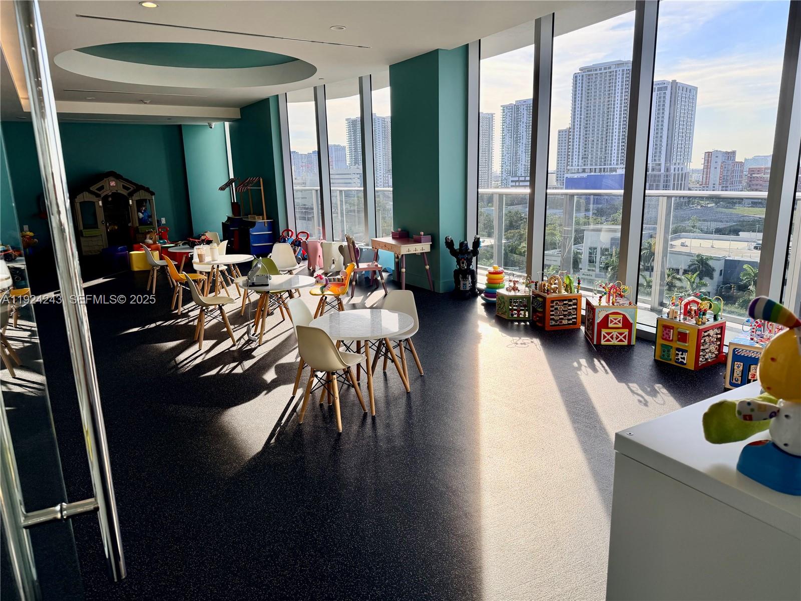 488 NE 18th St # 2310