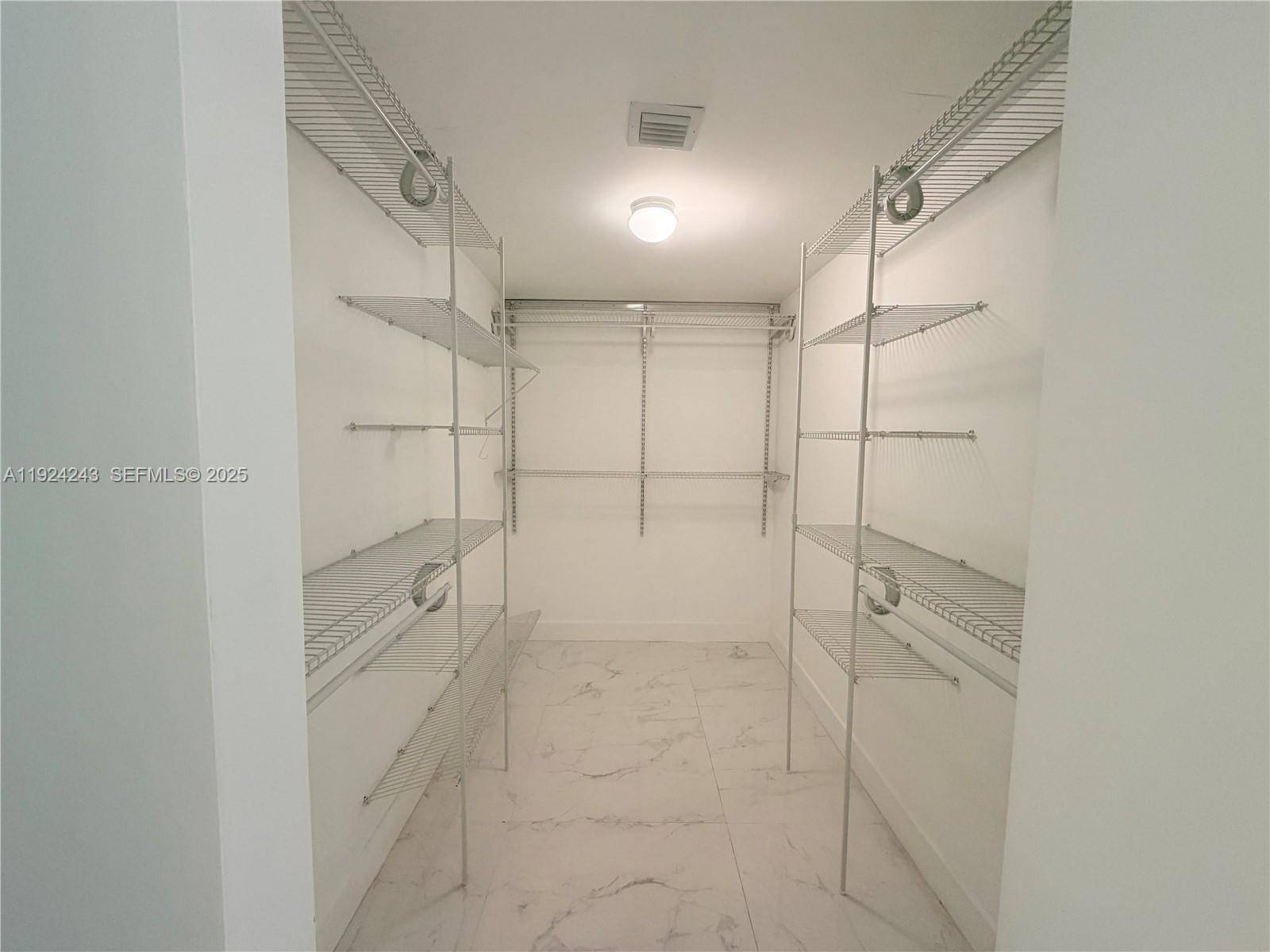 488 NE 18th St # 2310