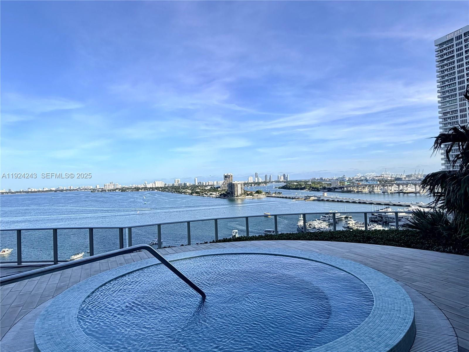 488 NE 18th St # 2310