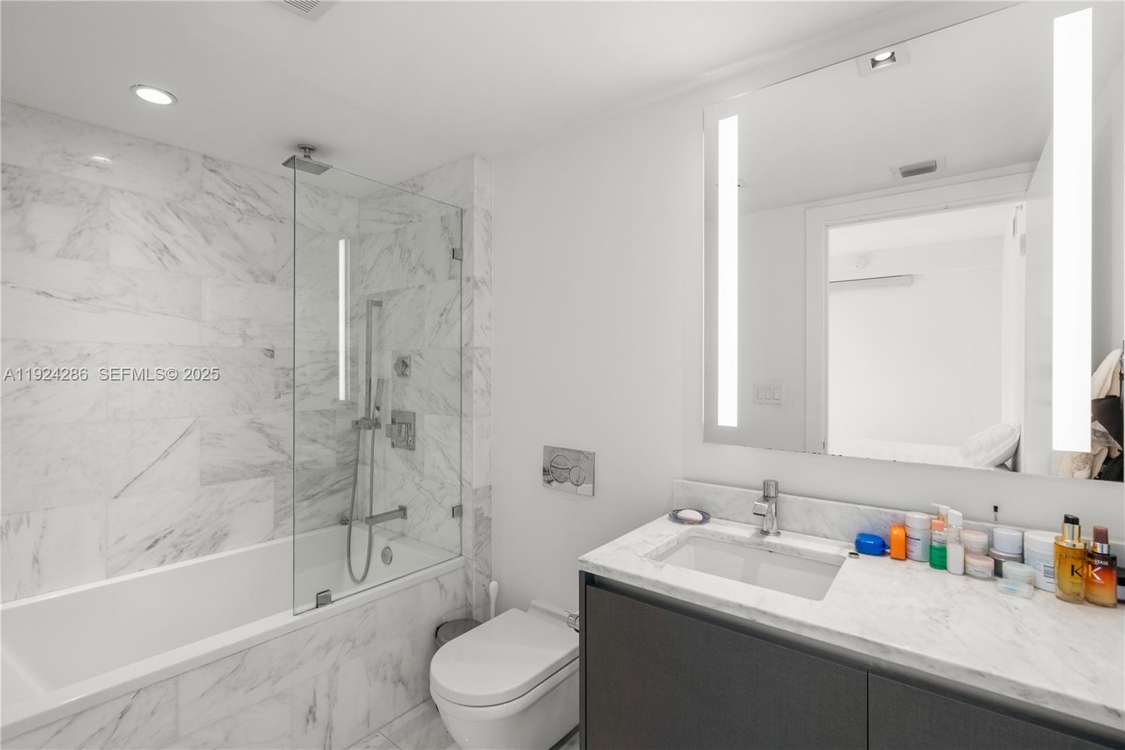 1451 Brickell Ave # 1204