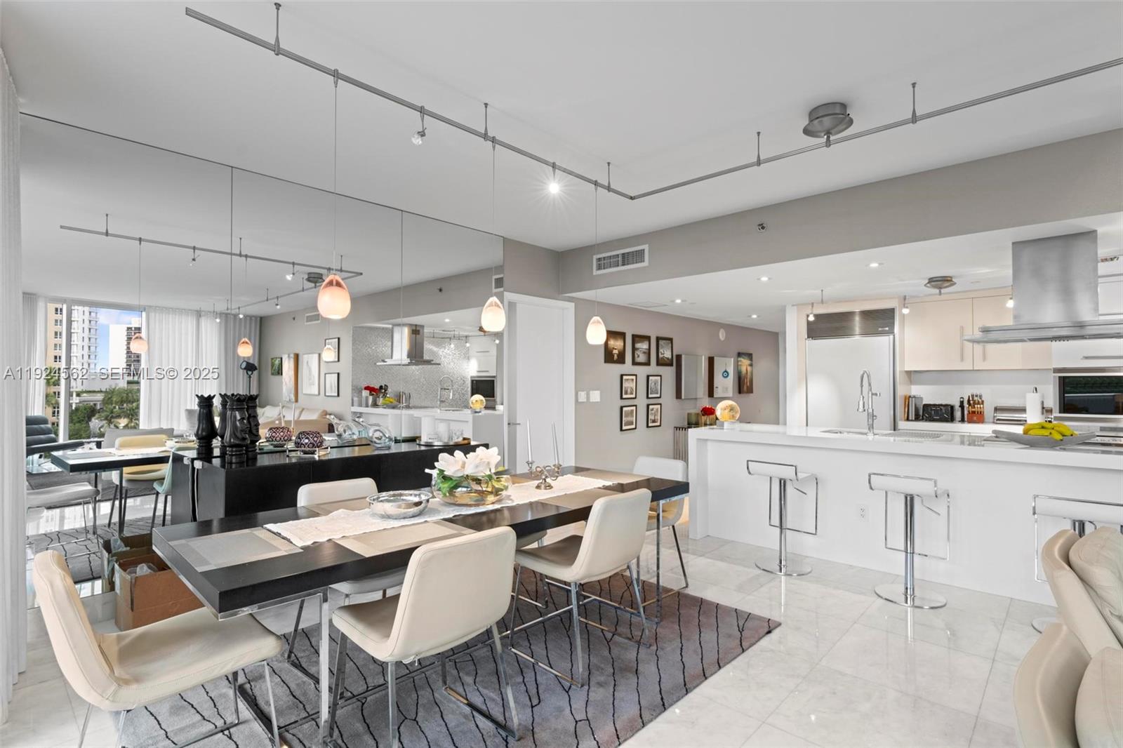 495 Brickell Ave # 501