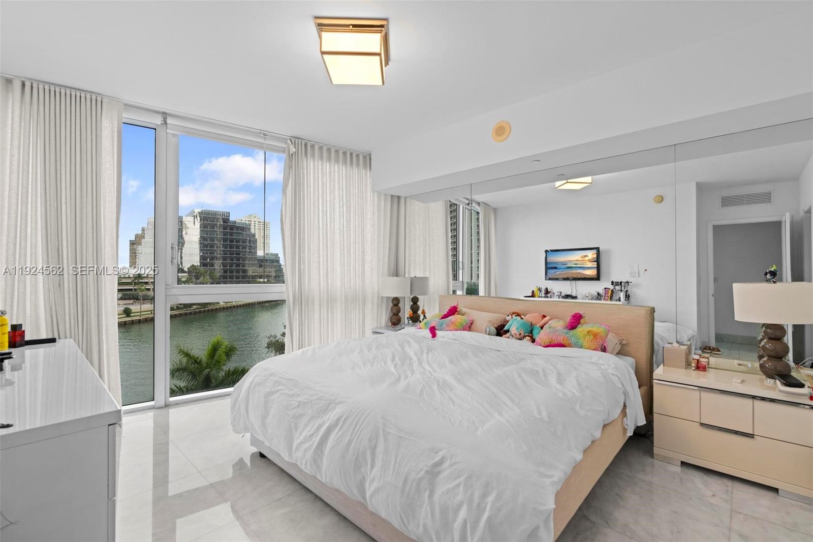 495 Brickell Ave # 501
