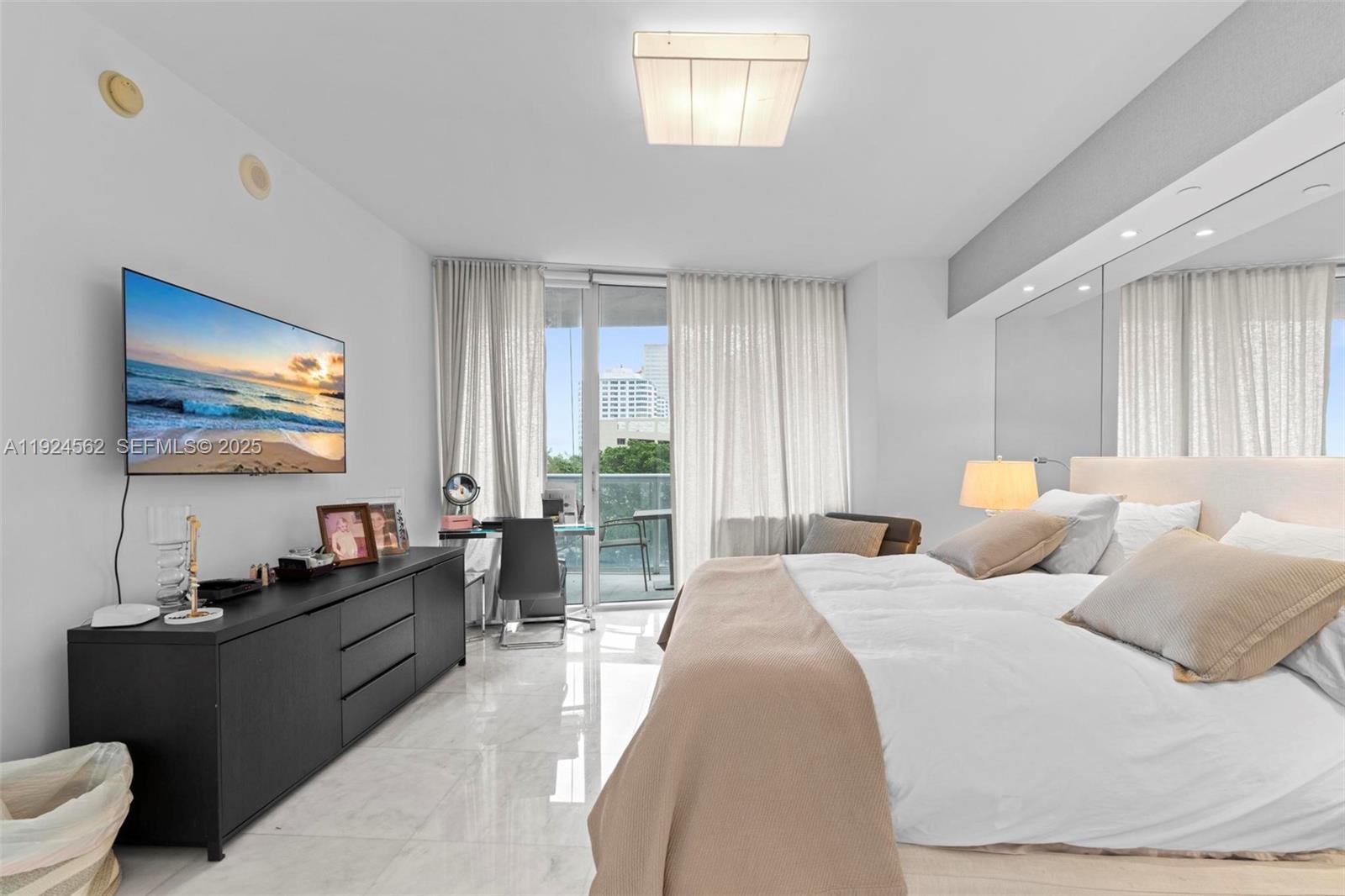 495 Brickell Ave # 501