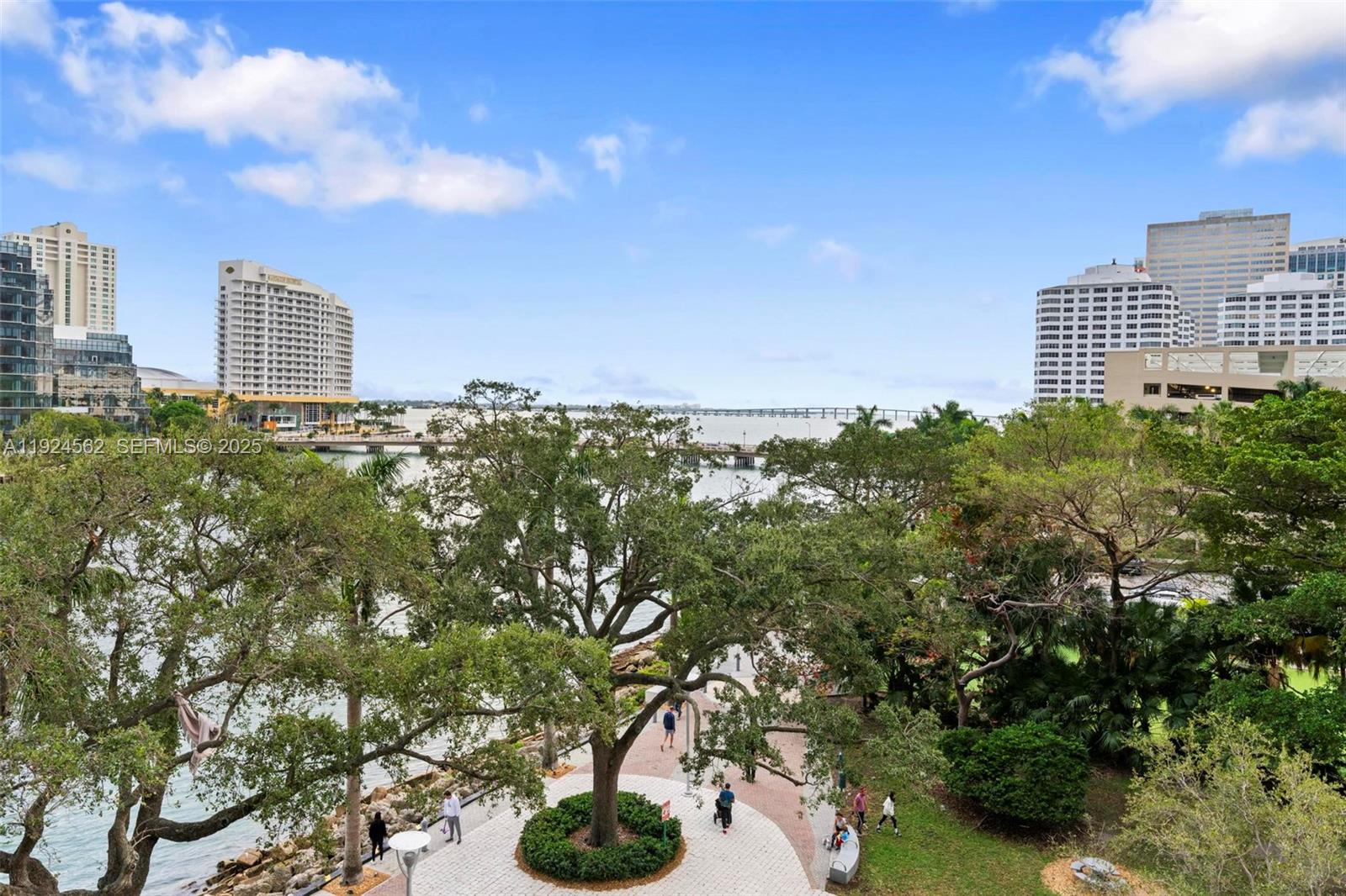 495 Brickell Ave # 501