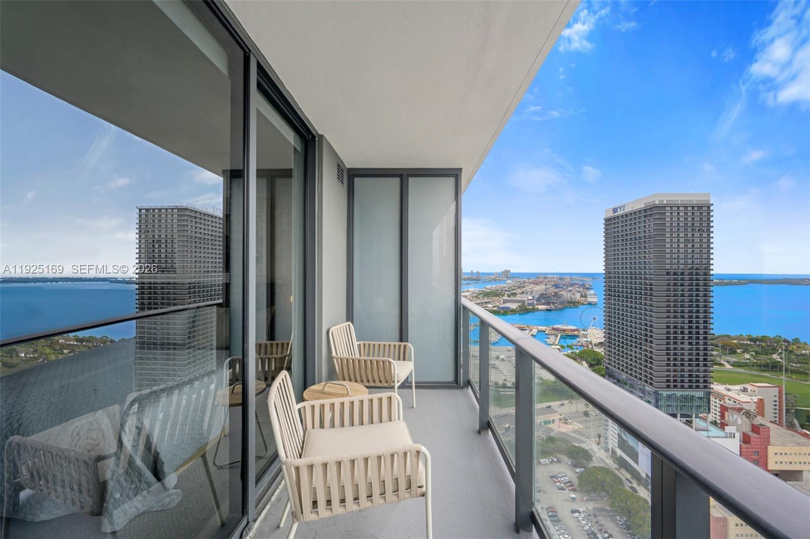 159 NE 6th St # 3810