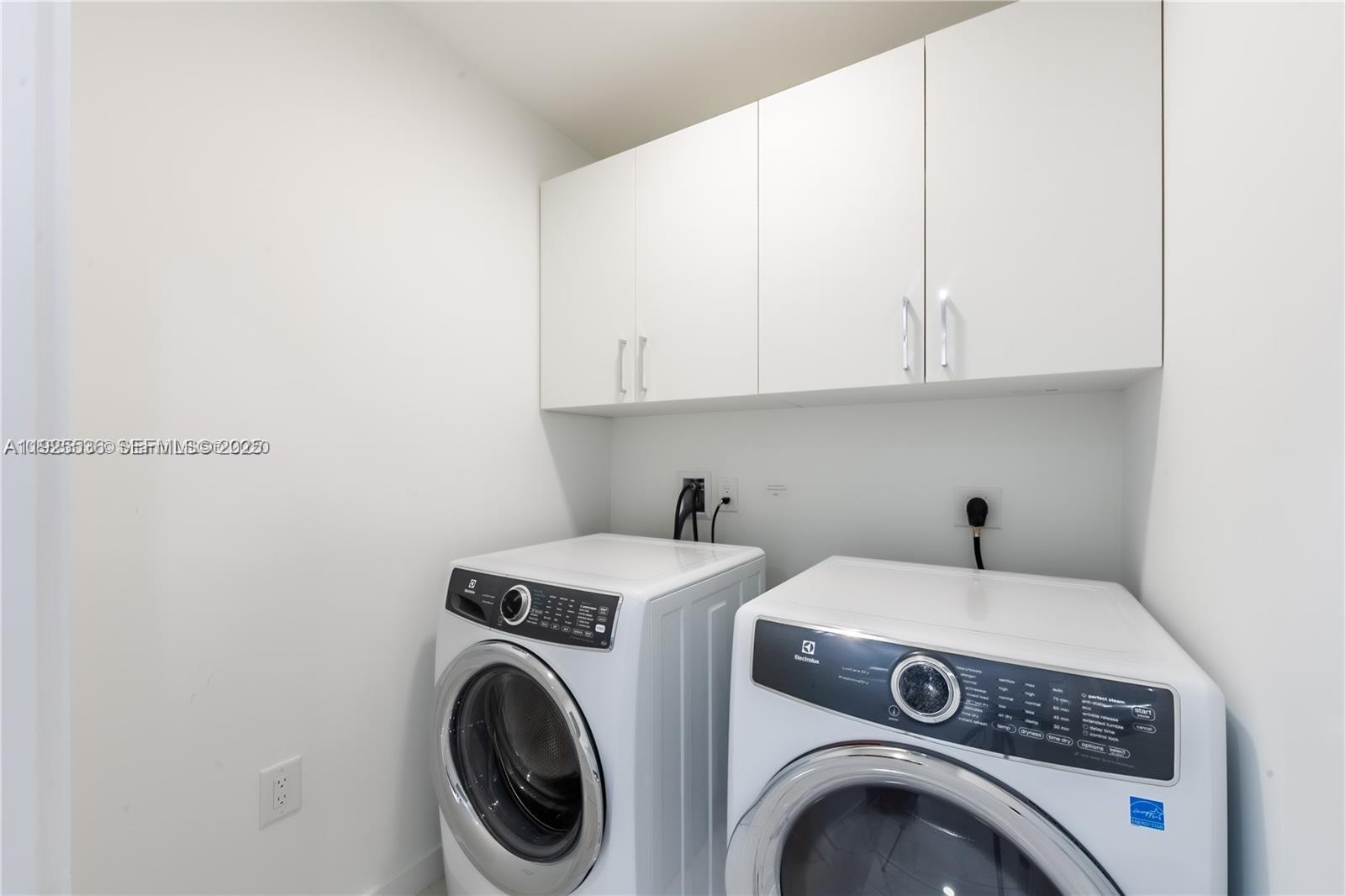851 NE 1st Ave # 3308