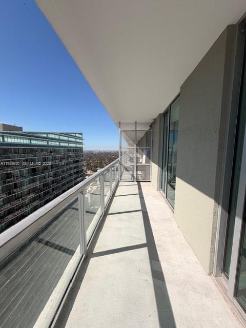 1111 SW 1st Ave Unit: UPN4018