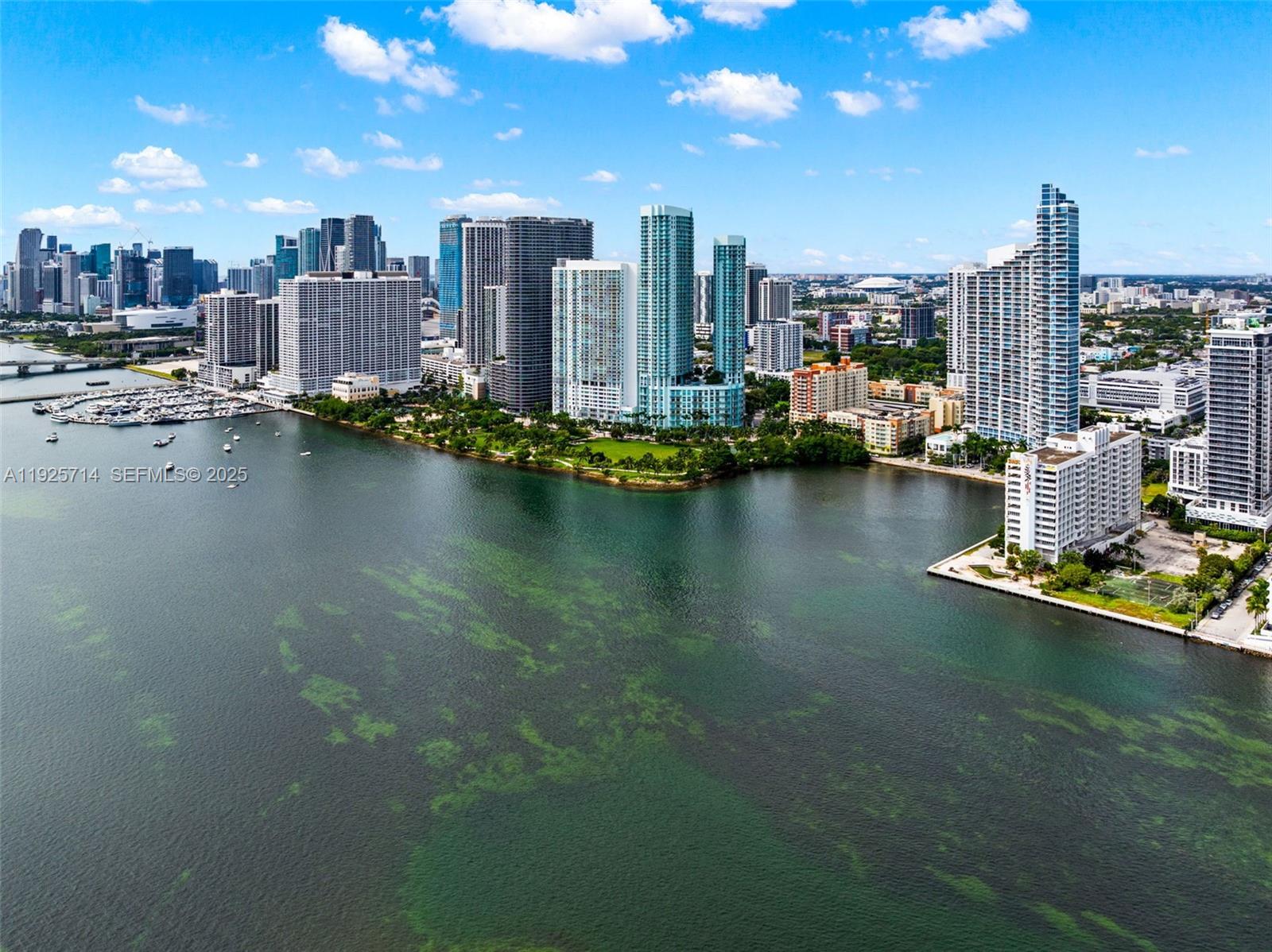 2020 N Bayshore Dr # 810
