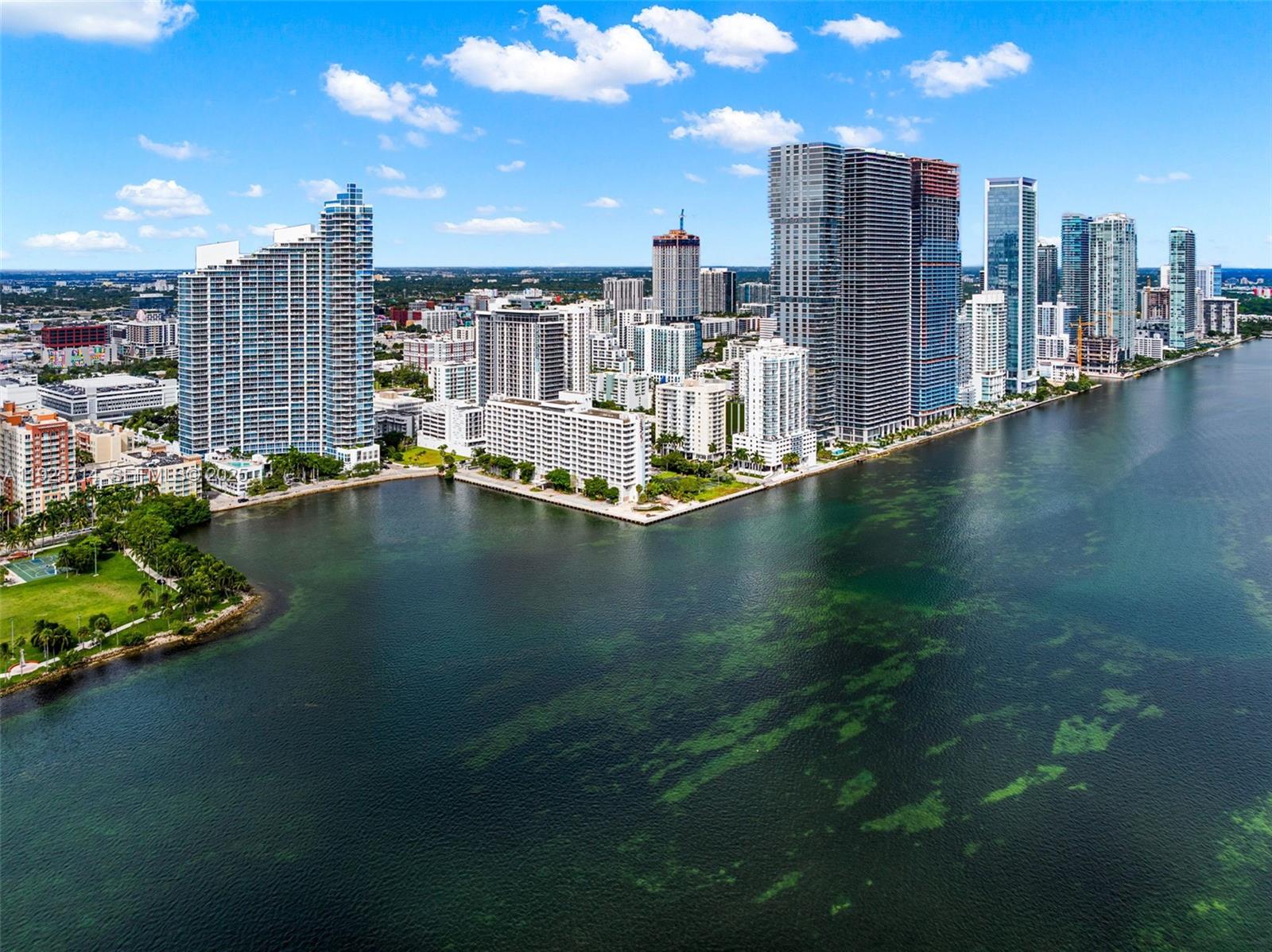 2020 N Bayshore Dr # 810