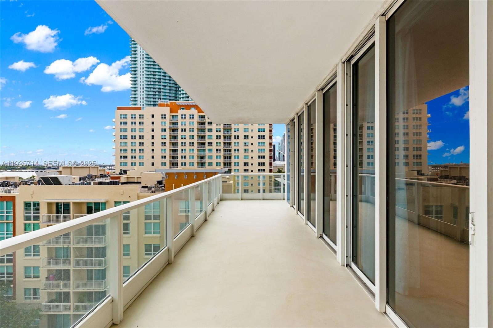2020 N Bayshore Dr # 810
