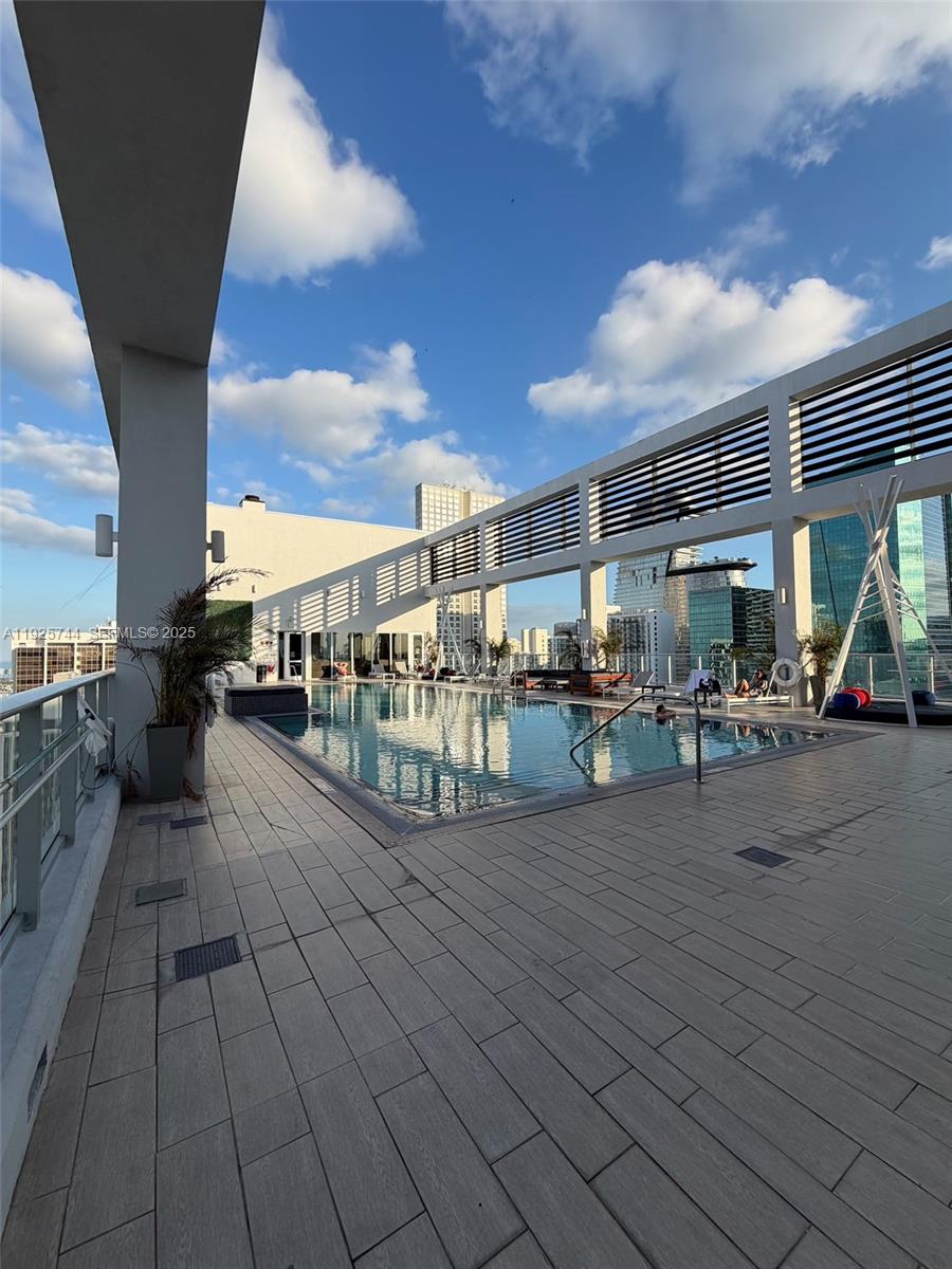 151 SE 1st St # 1004