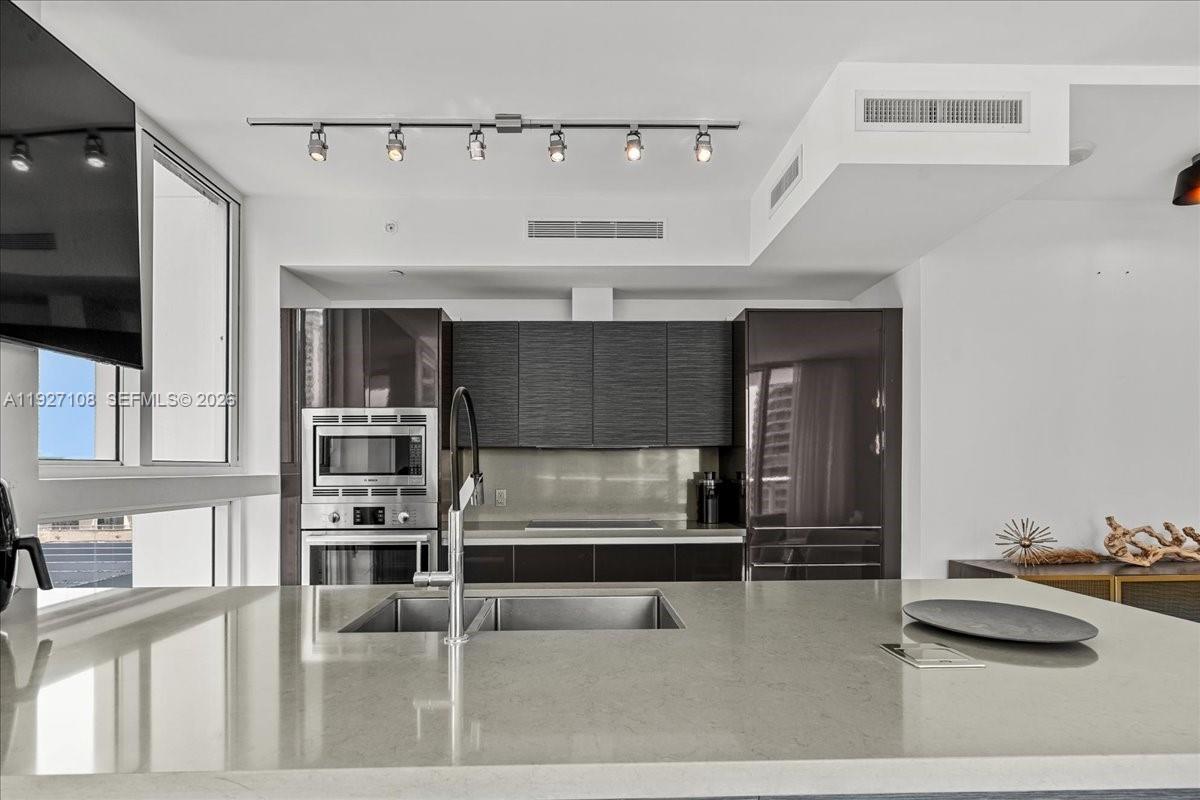 1080 Brickell Ave # 1509