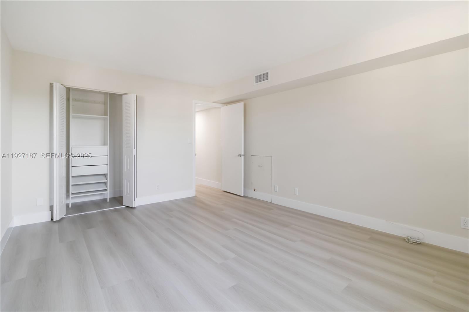 1805 Eleuthera Pt # A2